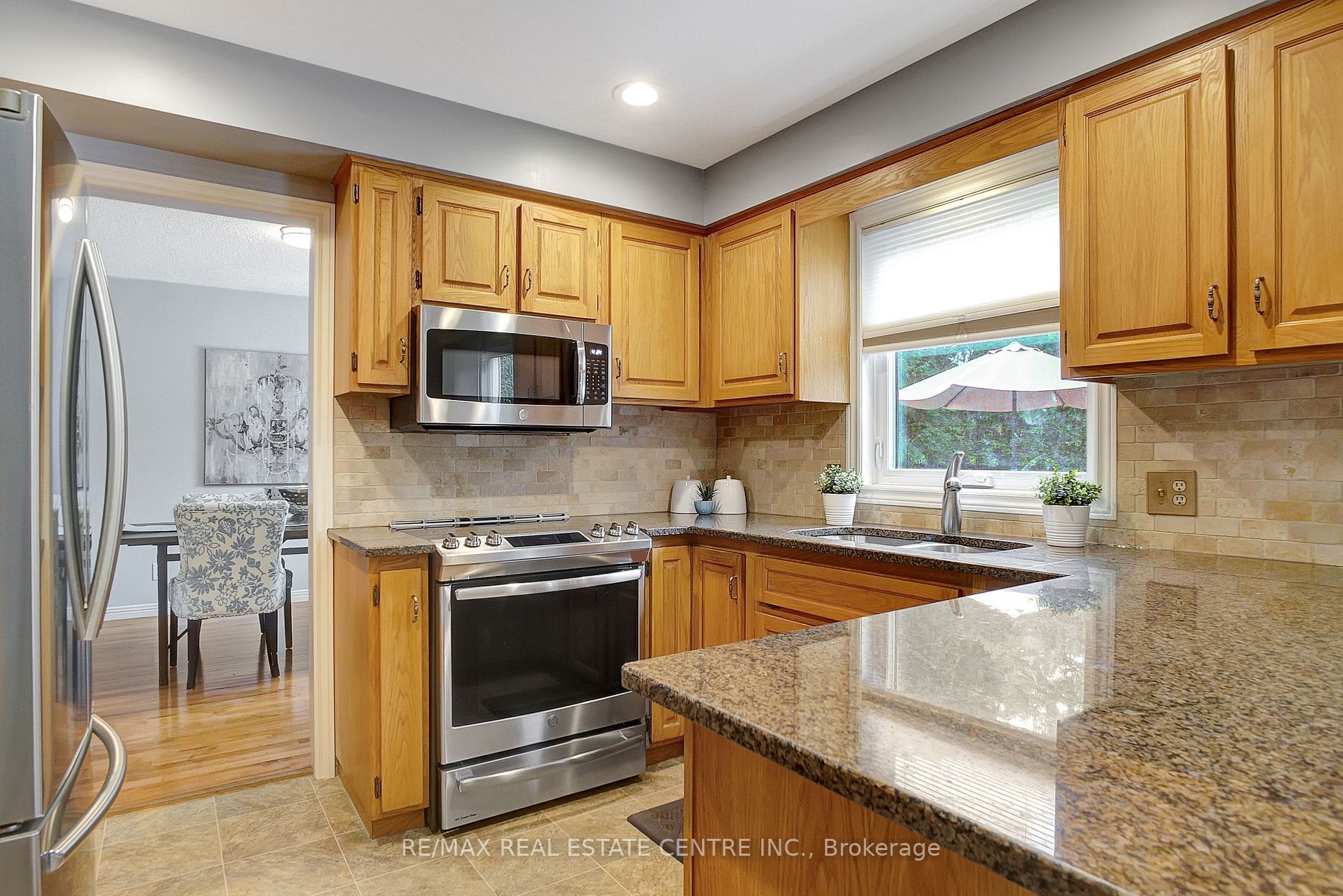 61 Chartwell Crt
