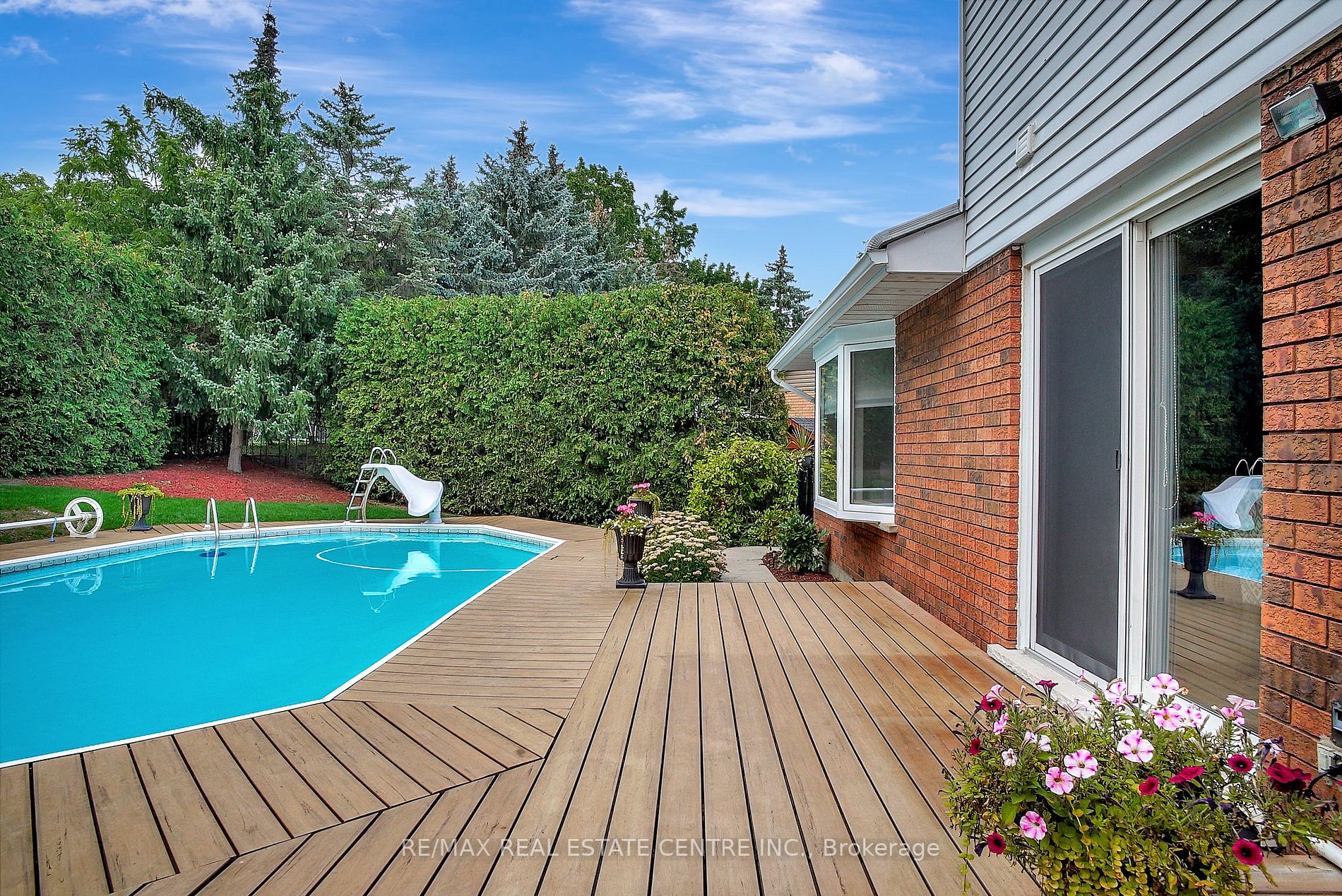 61 Chartwell Court