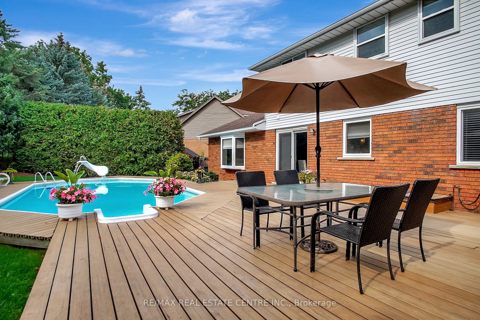 61 Chartwell Court