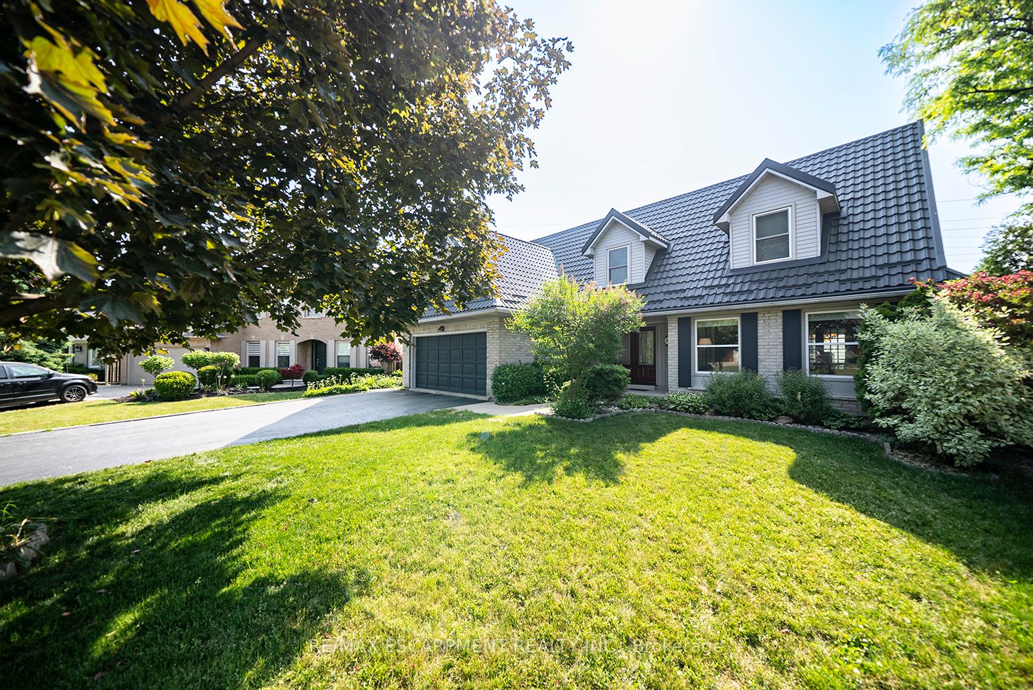 16 Sunflower Cres
