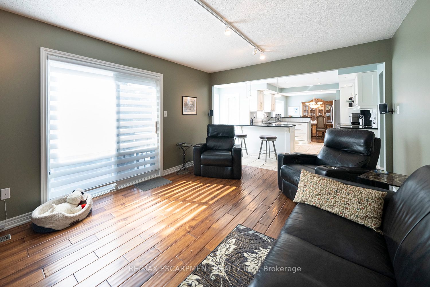 16 Sunflower Crescent
