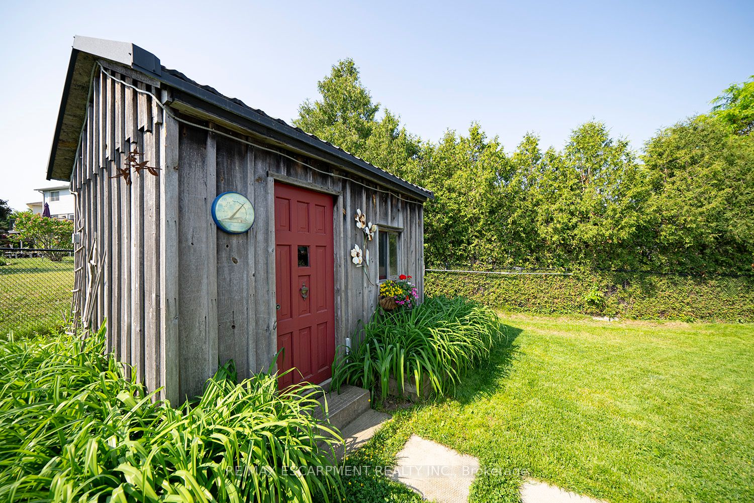 16 Sunflower Crescent