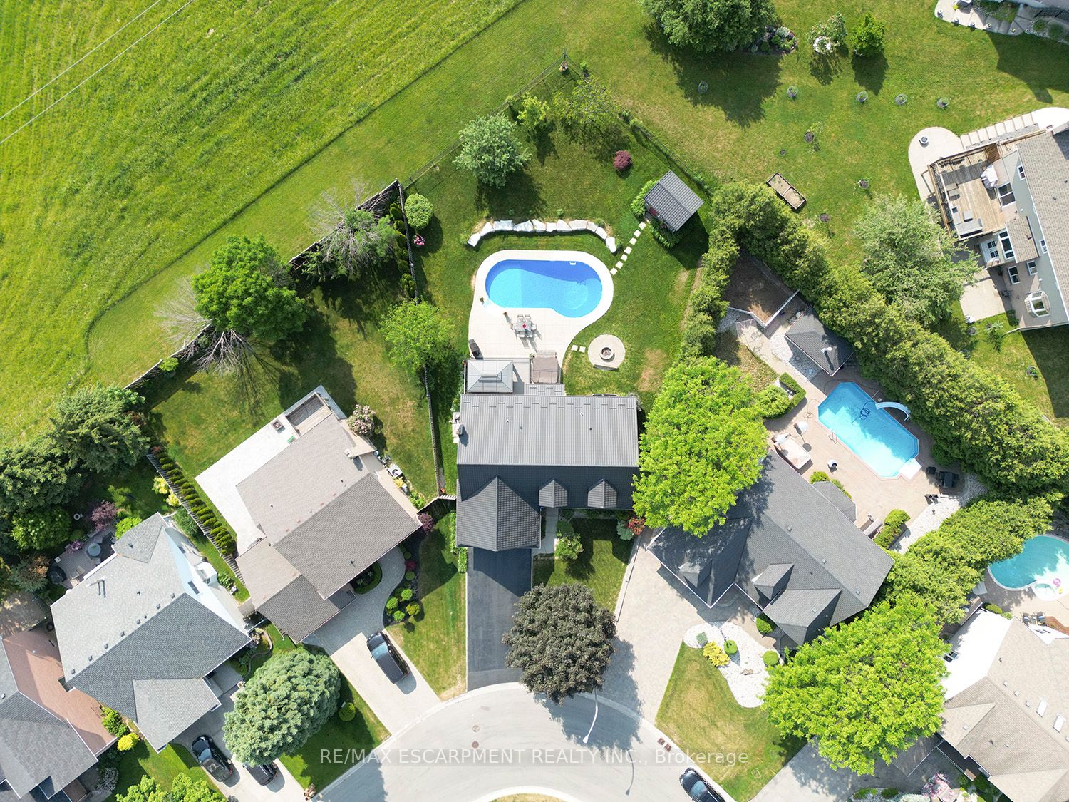 16 Sunflower Crescent