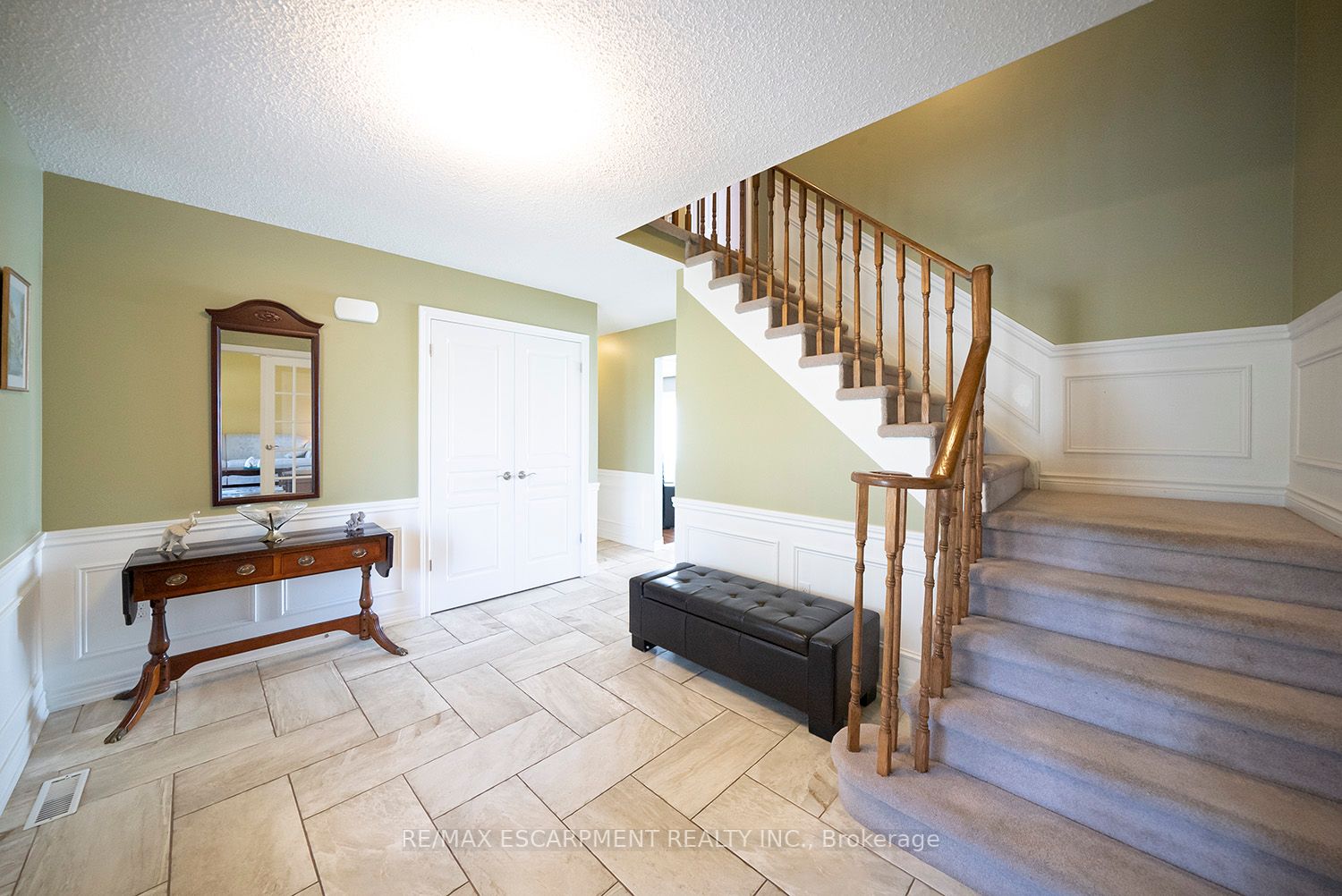 16 Sunflower Cres