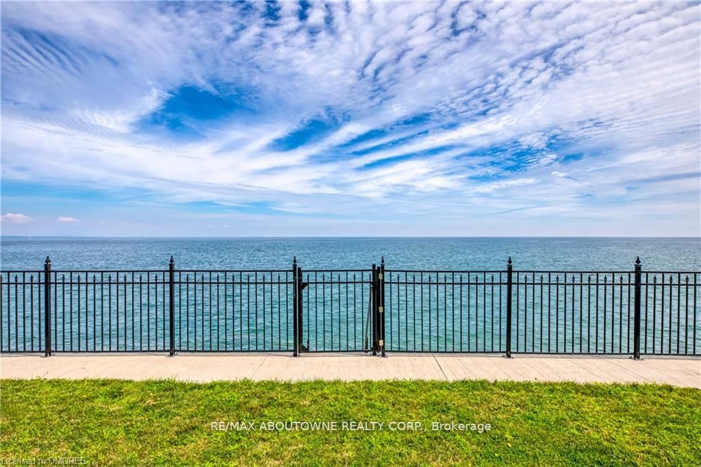 80 Seabreeze Cres