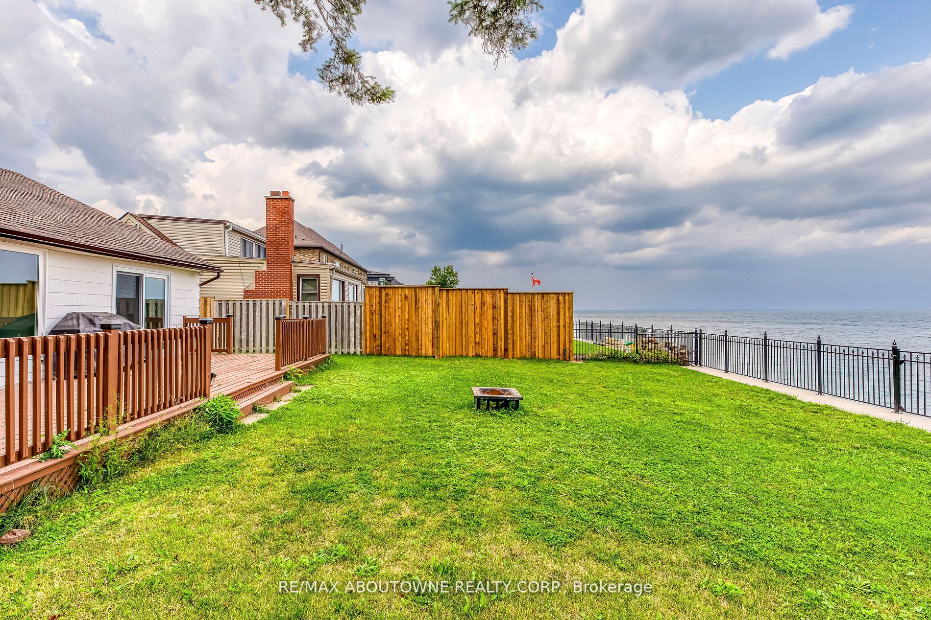 80 Seabreeze Cres