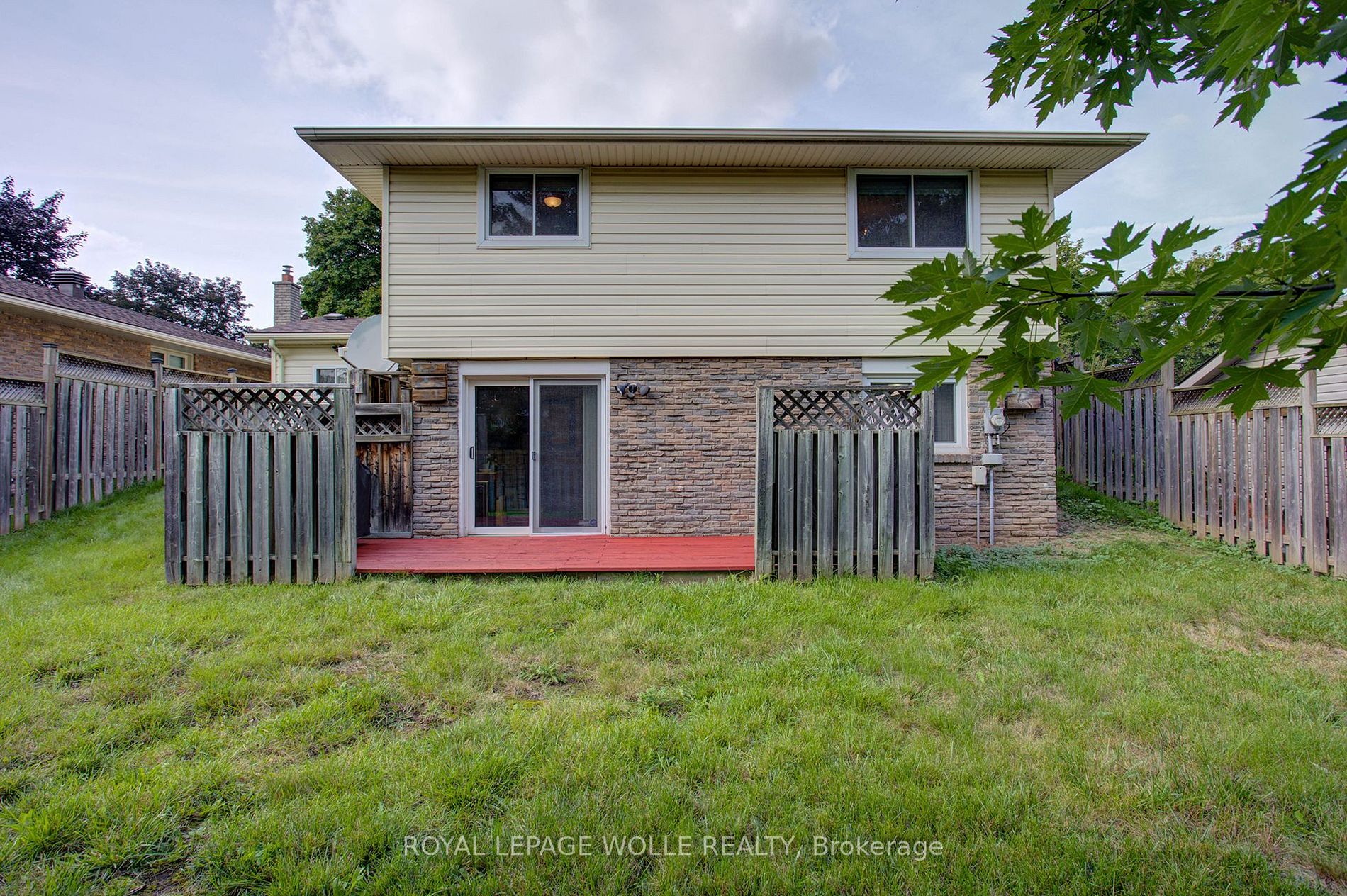 55 Lewis Crescent