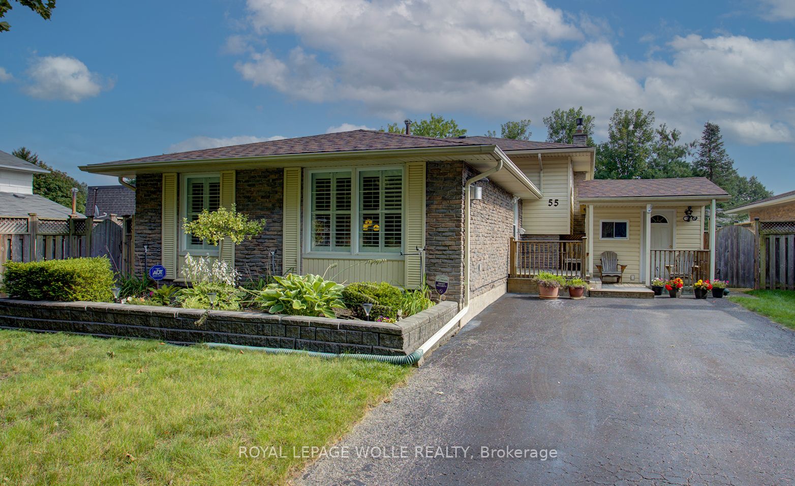 55 Lewis Crescent