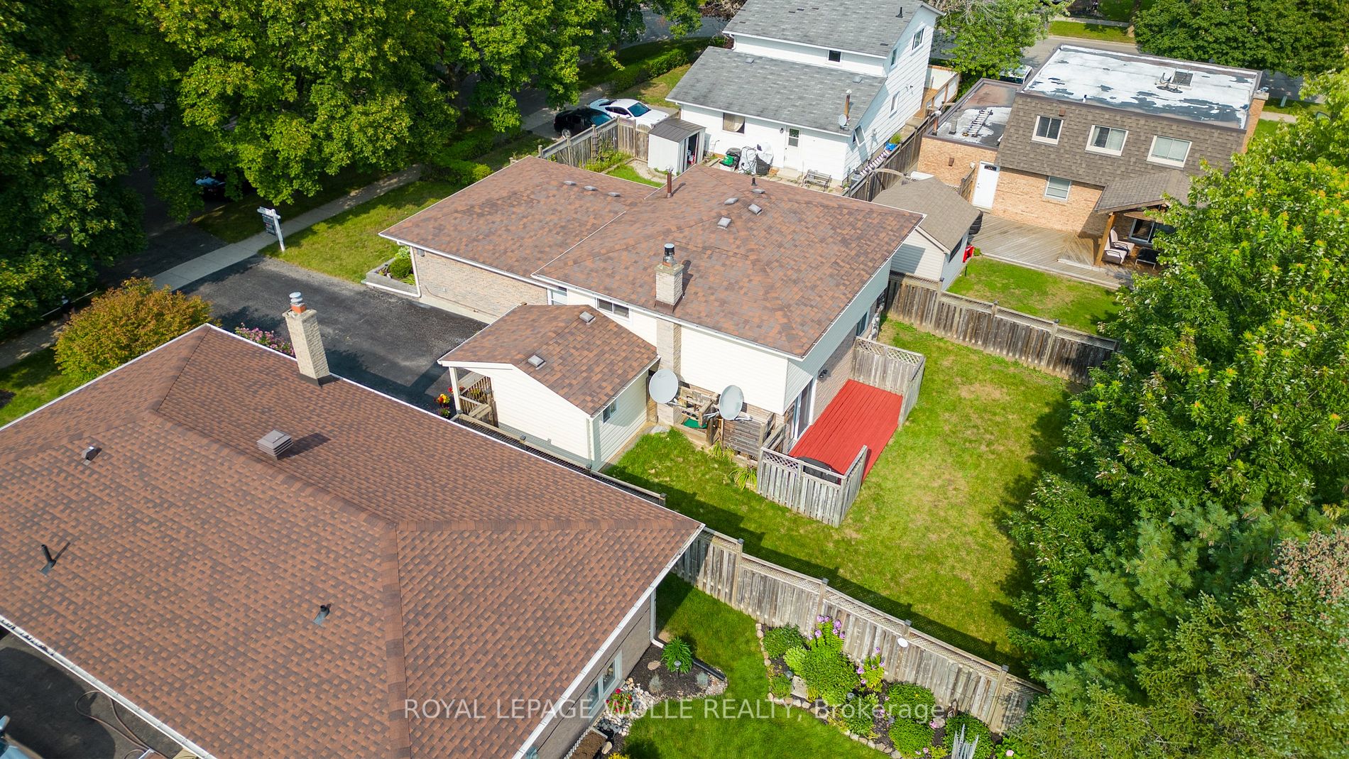 55 Lewis Crescent