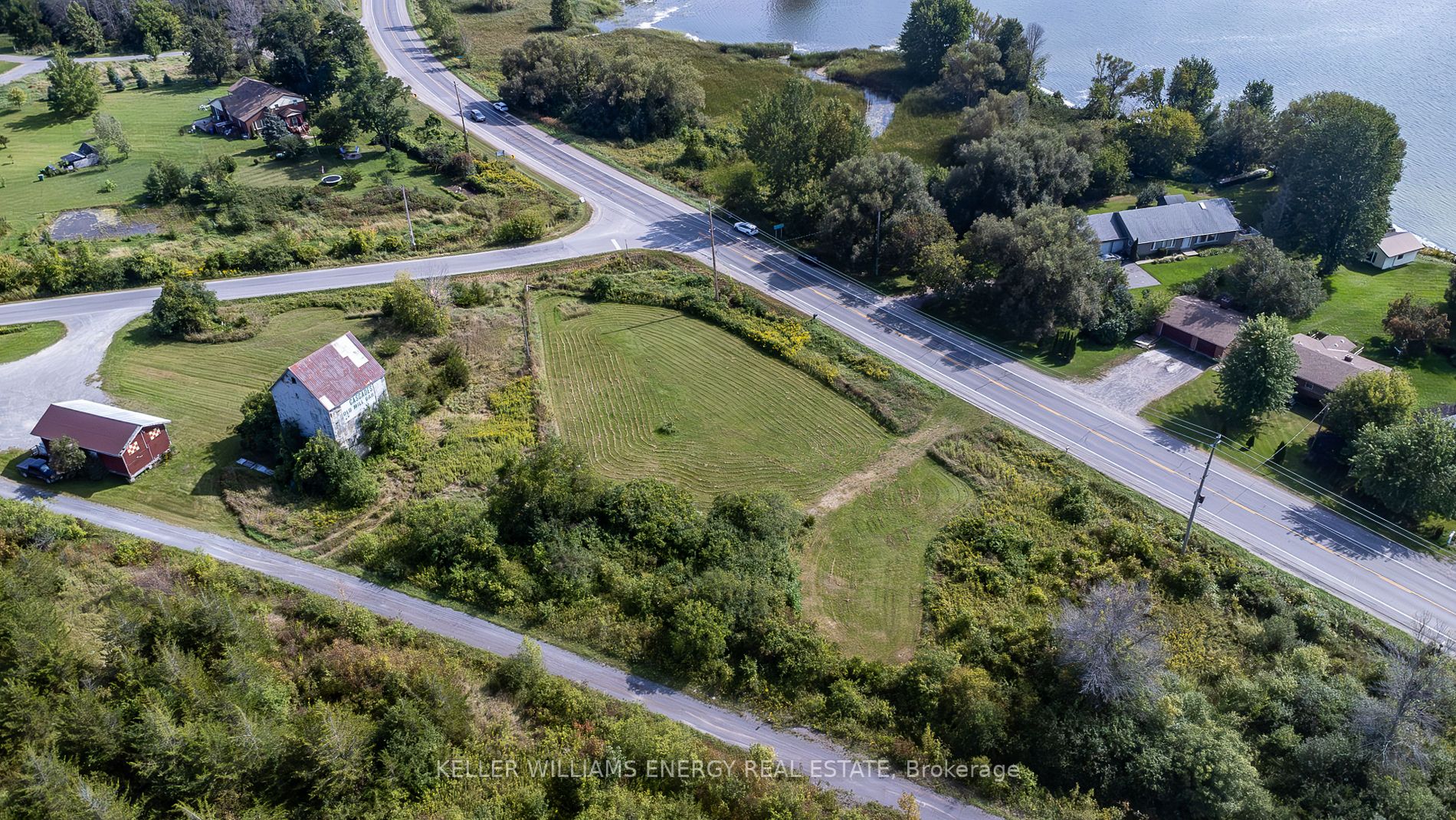 00 Loyalist Pkwy