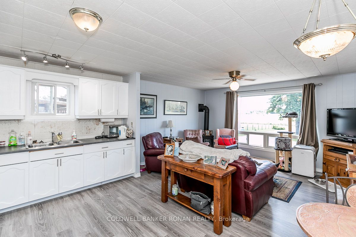 Listing X6806570 - Large Photo # 31