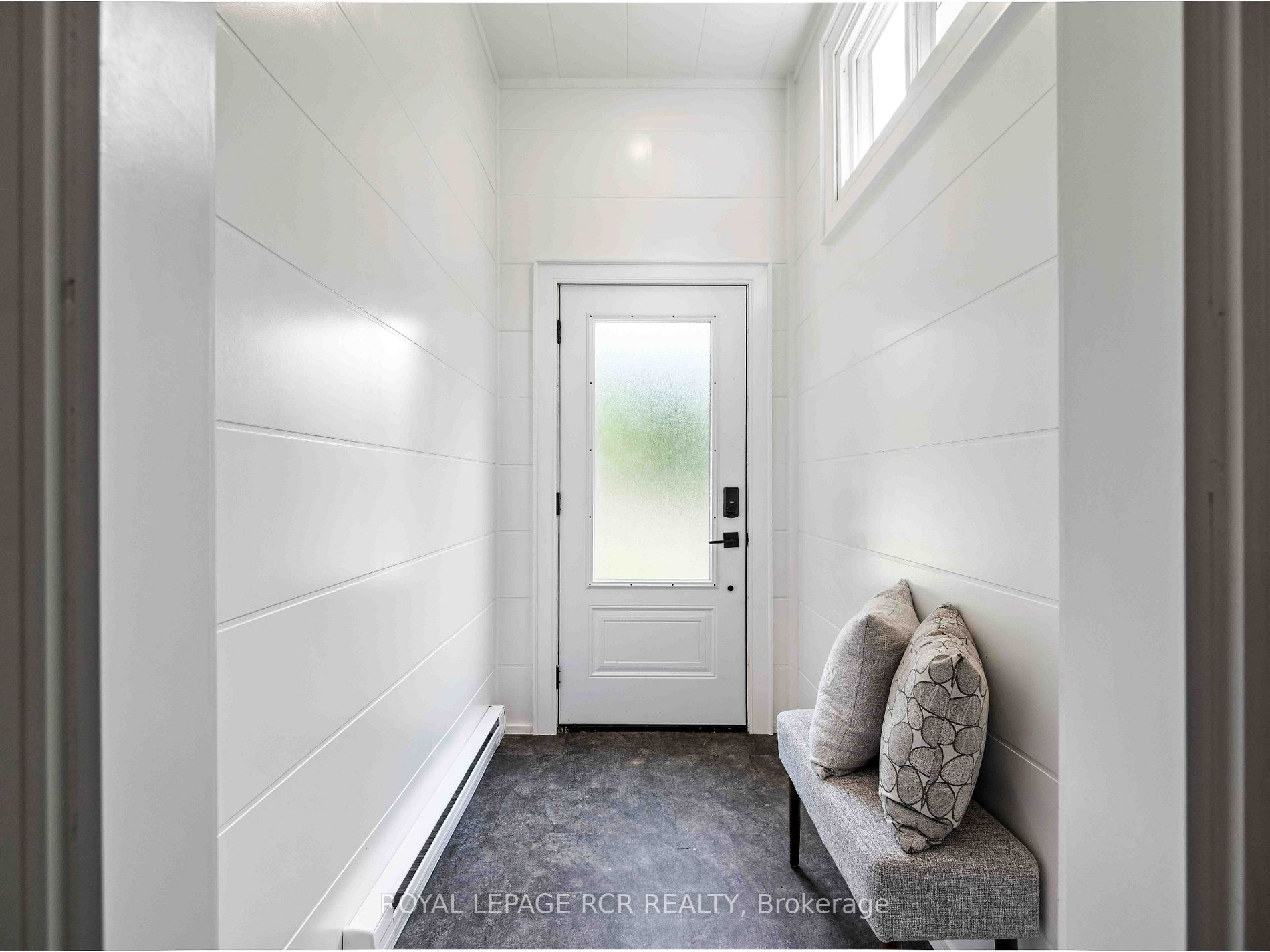 502 Pineview Gardens