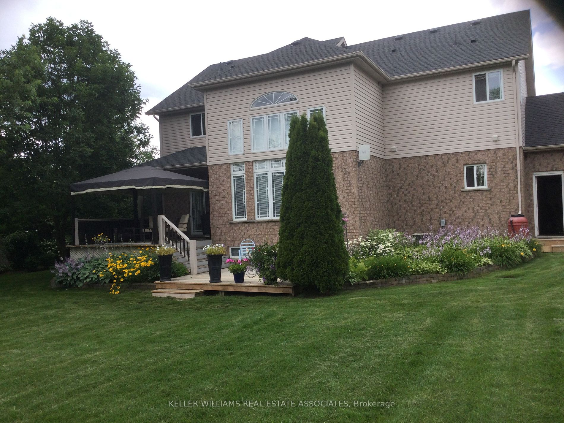 24 Devonleigh Drive