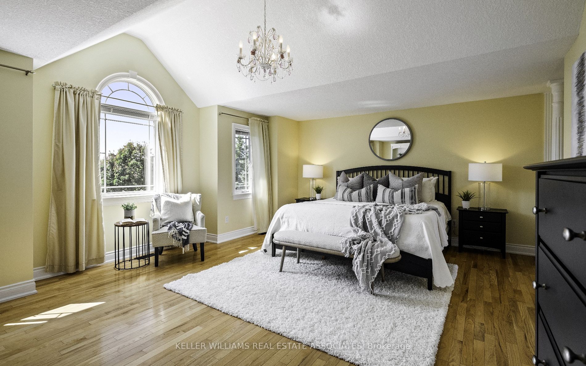 24 Devonleigh Drive