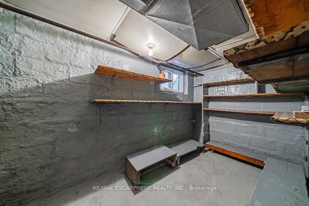 135 Connaught Avenue N