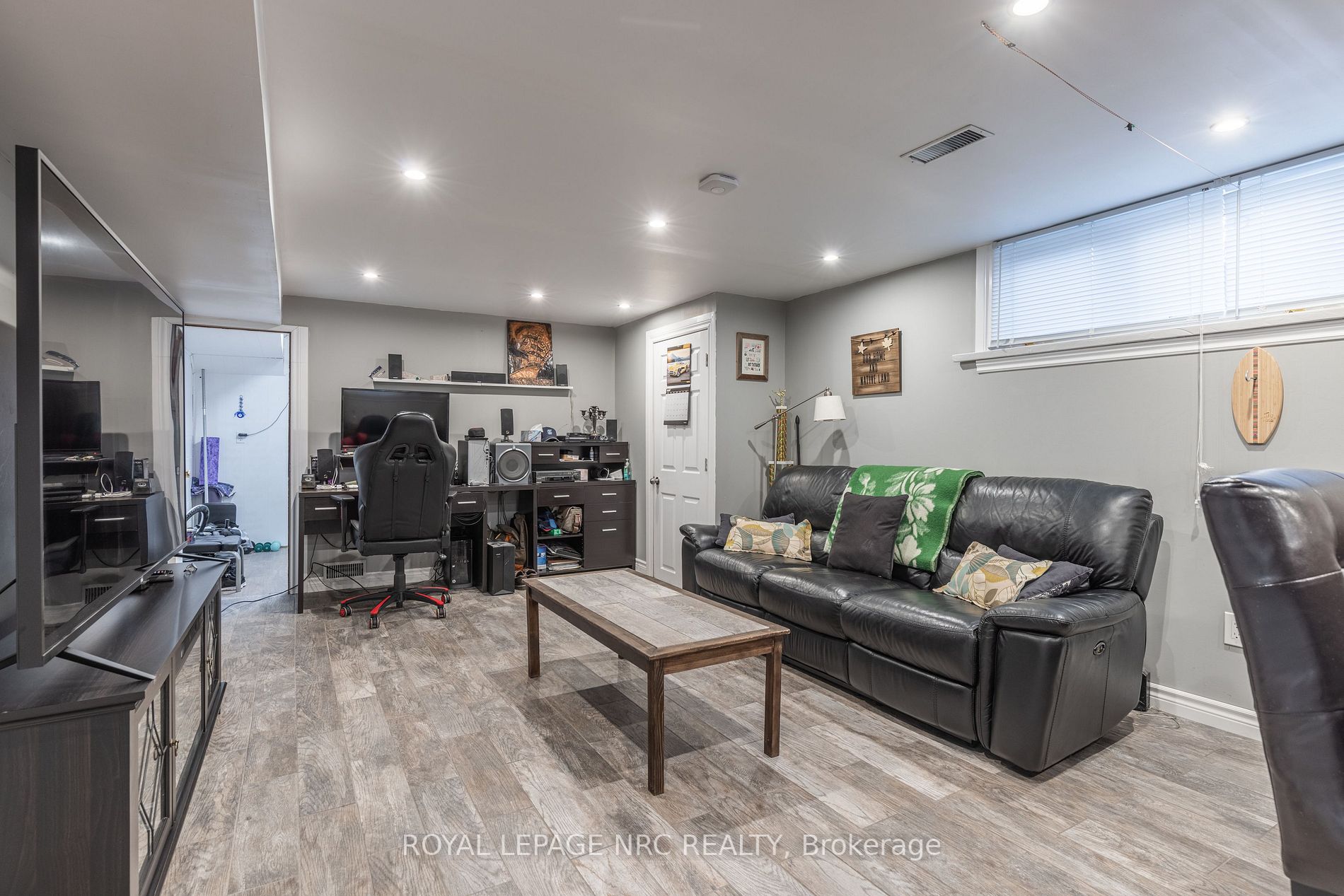 5 Northridge Ave