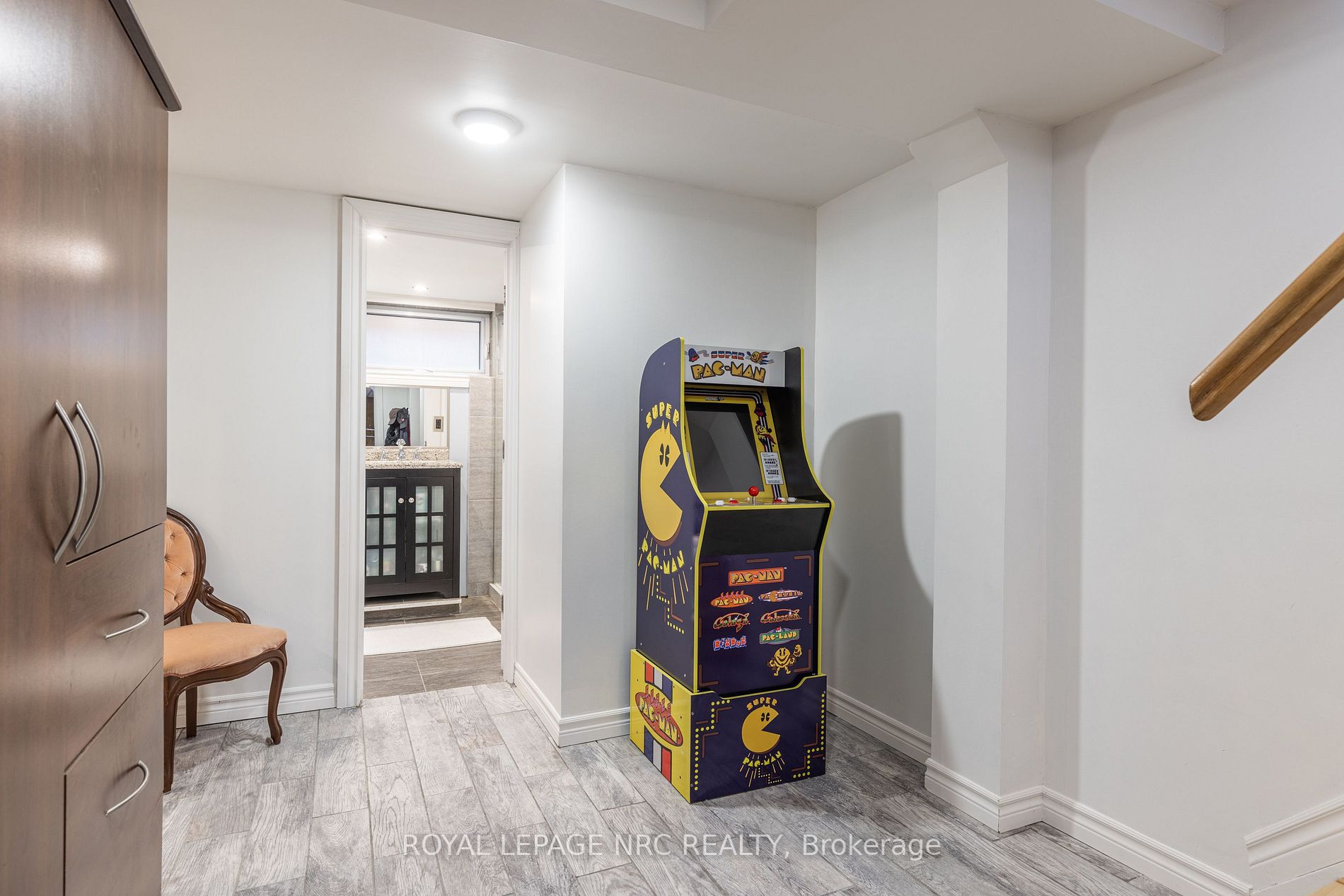 5 Northridge Ave