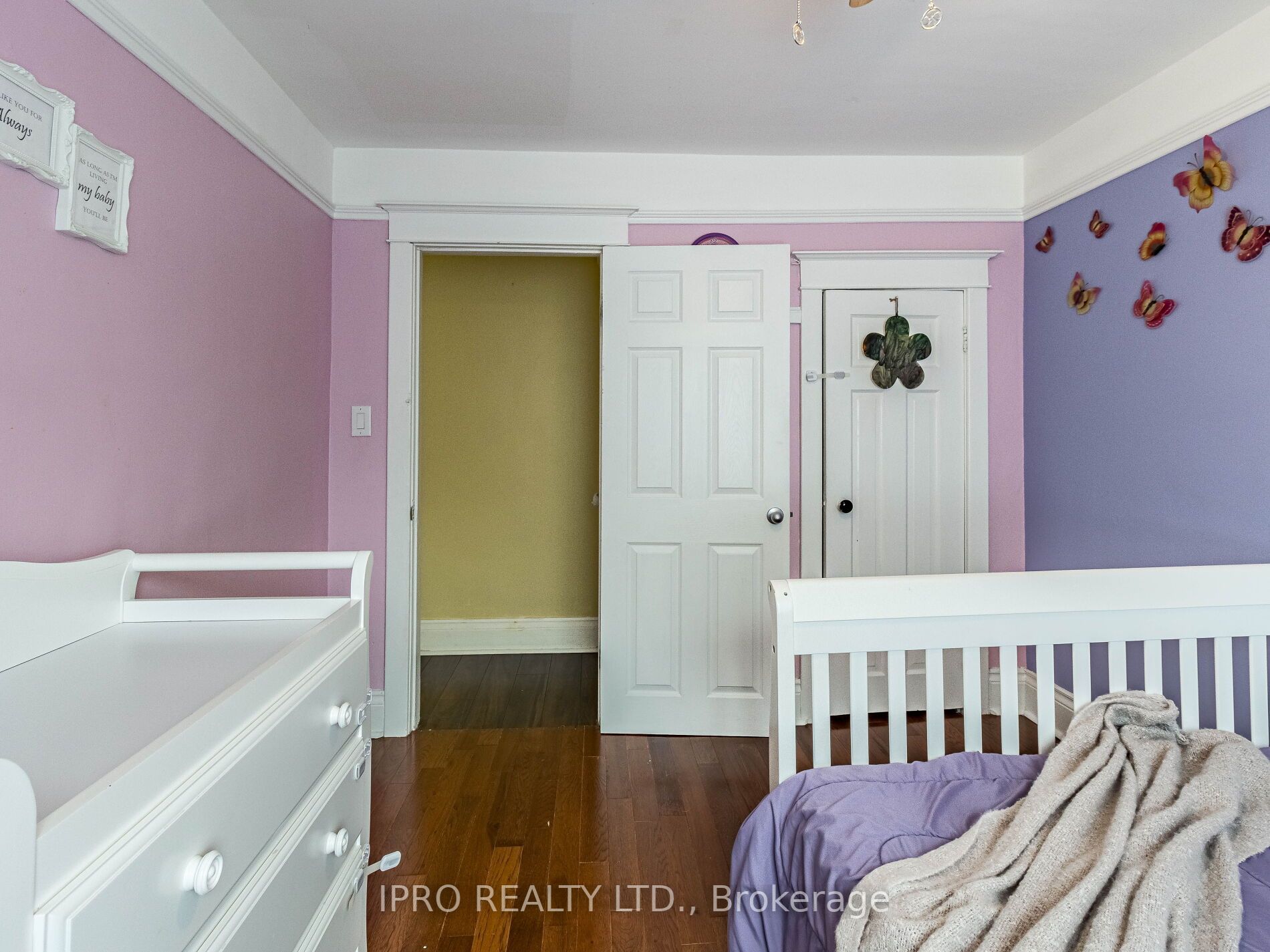 22 Delaware Ave