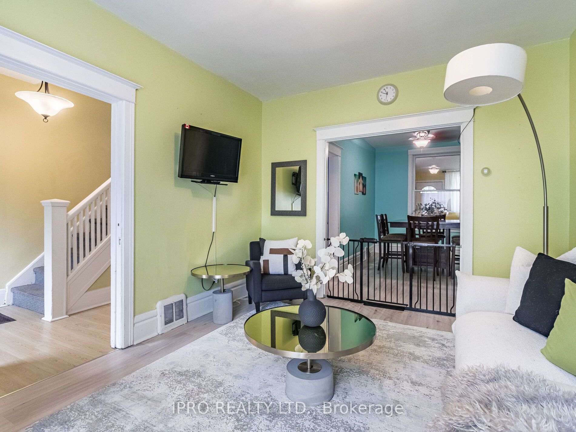 22 Delaware Ave