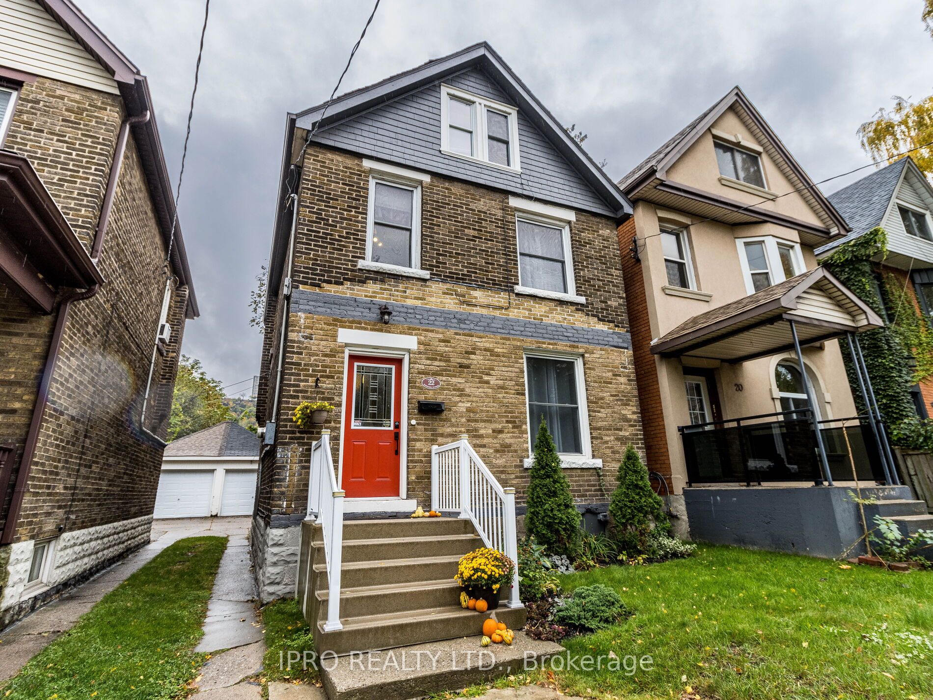 22 Delaware Ave
