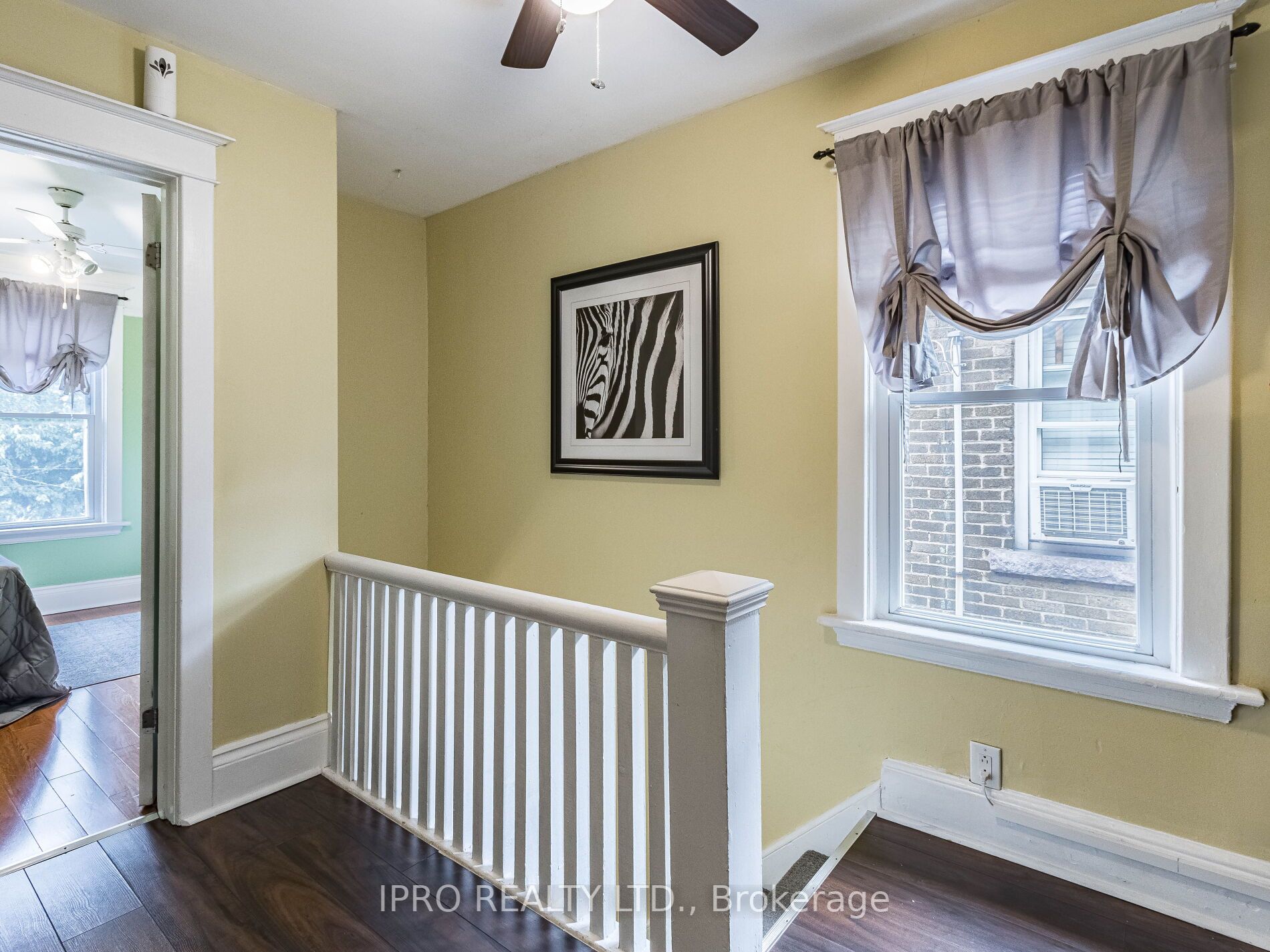 22 Delaware Ave
