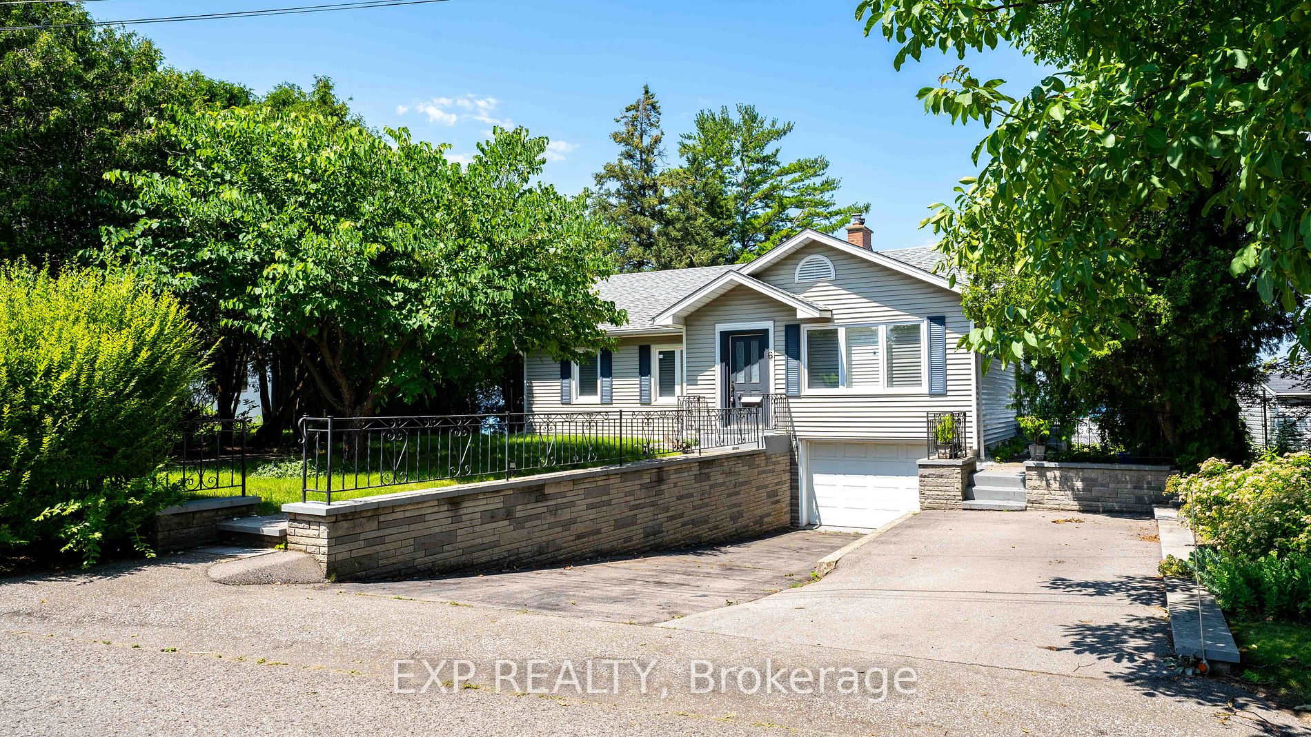 6 Tupper Blvd