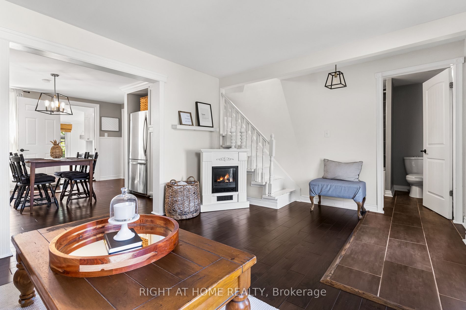 24 Inglewood Dr