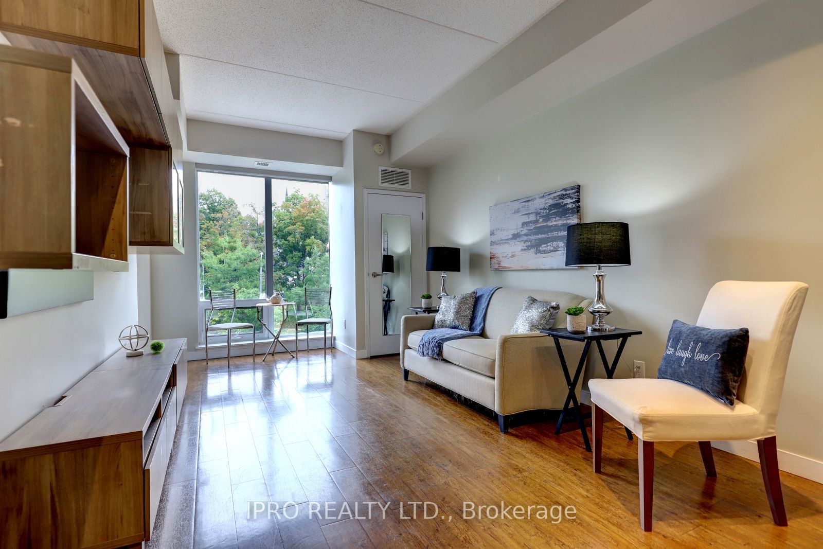5 Gordon St S, #303