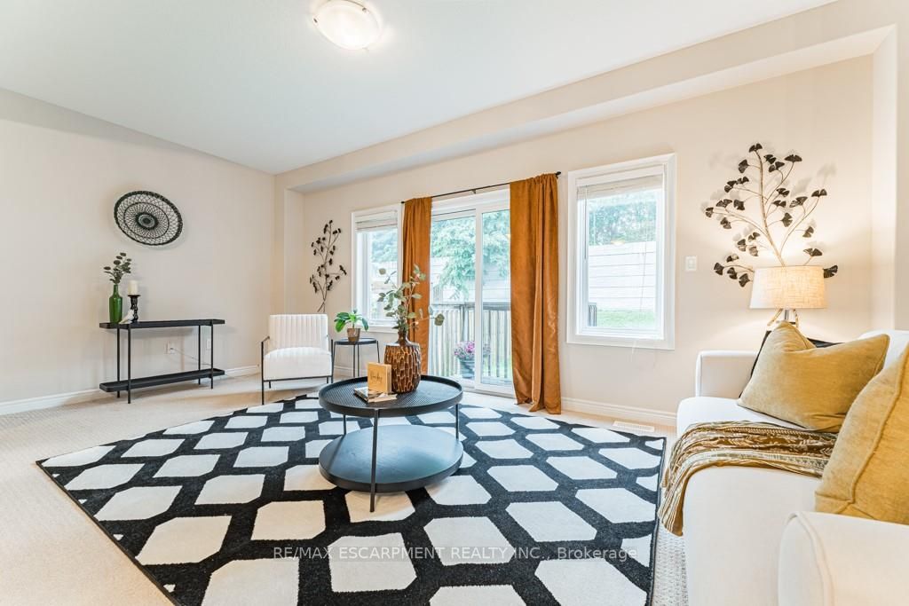 87 Sexton Cres