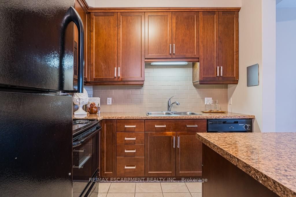 87 Sexton Cres
