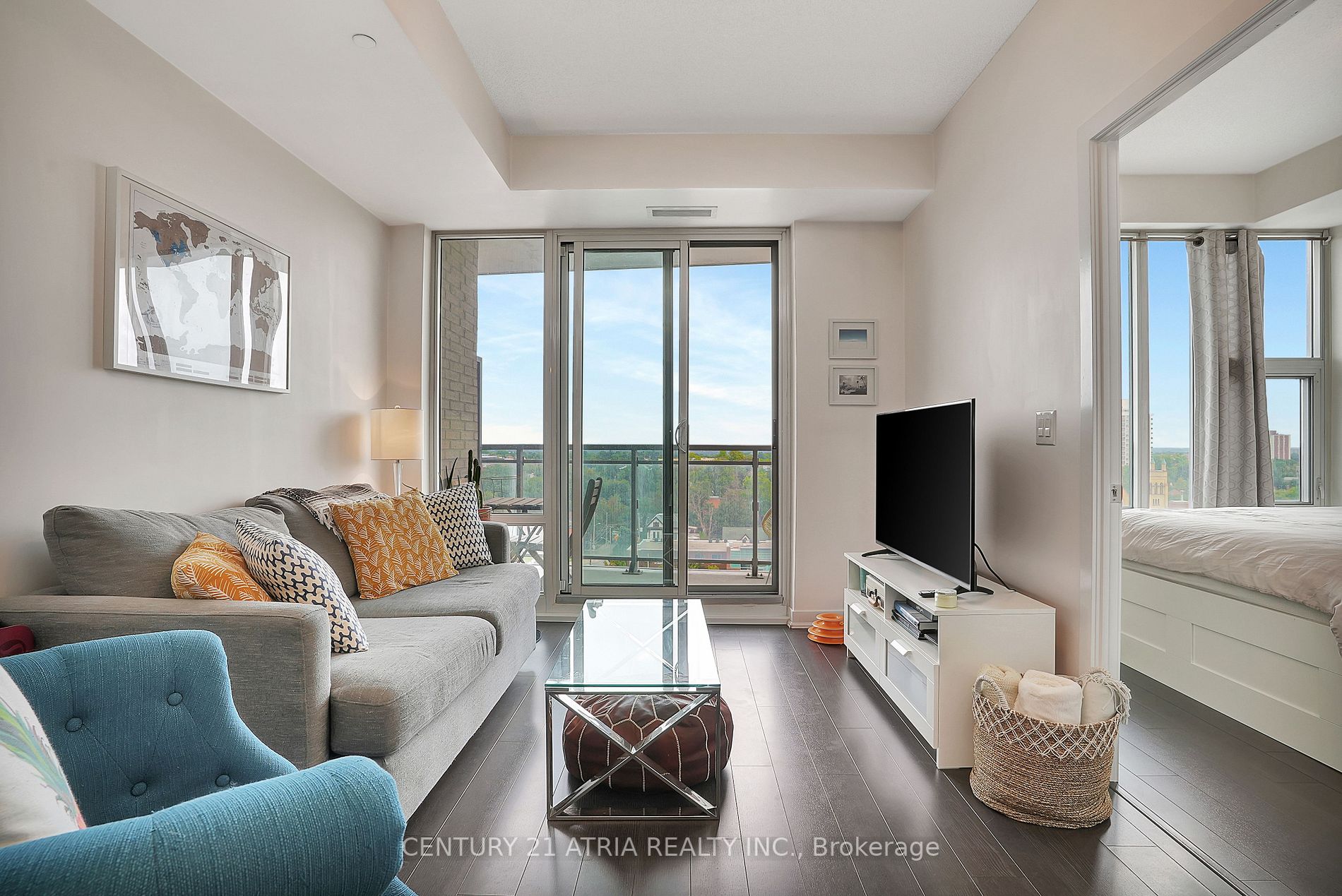 Listing X6807852 - Large Photo # 3
