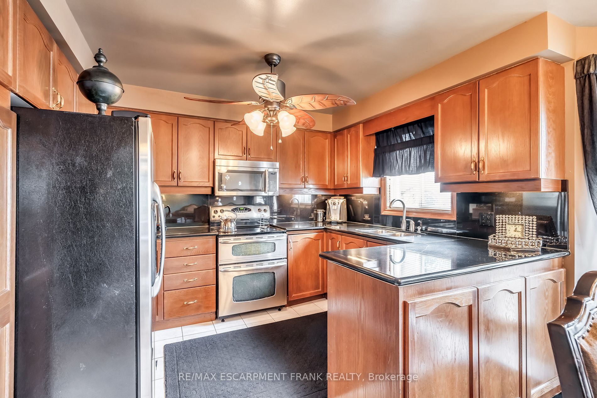 9 Sugarberry Crt