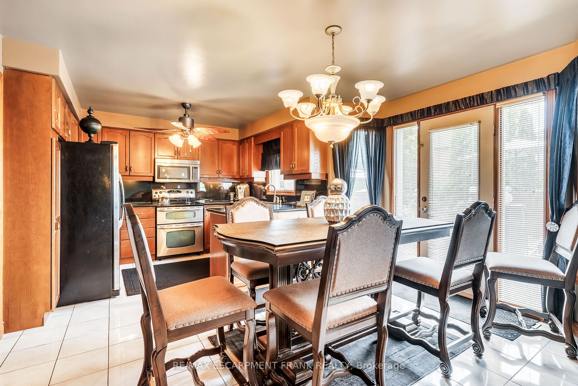 9 Sugarberry Crt