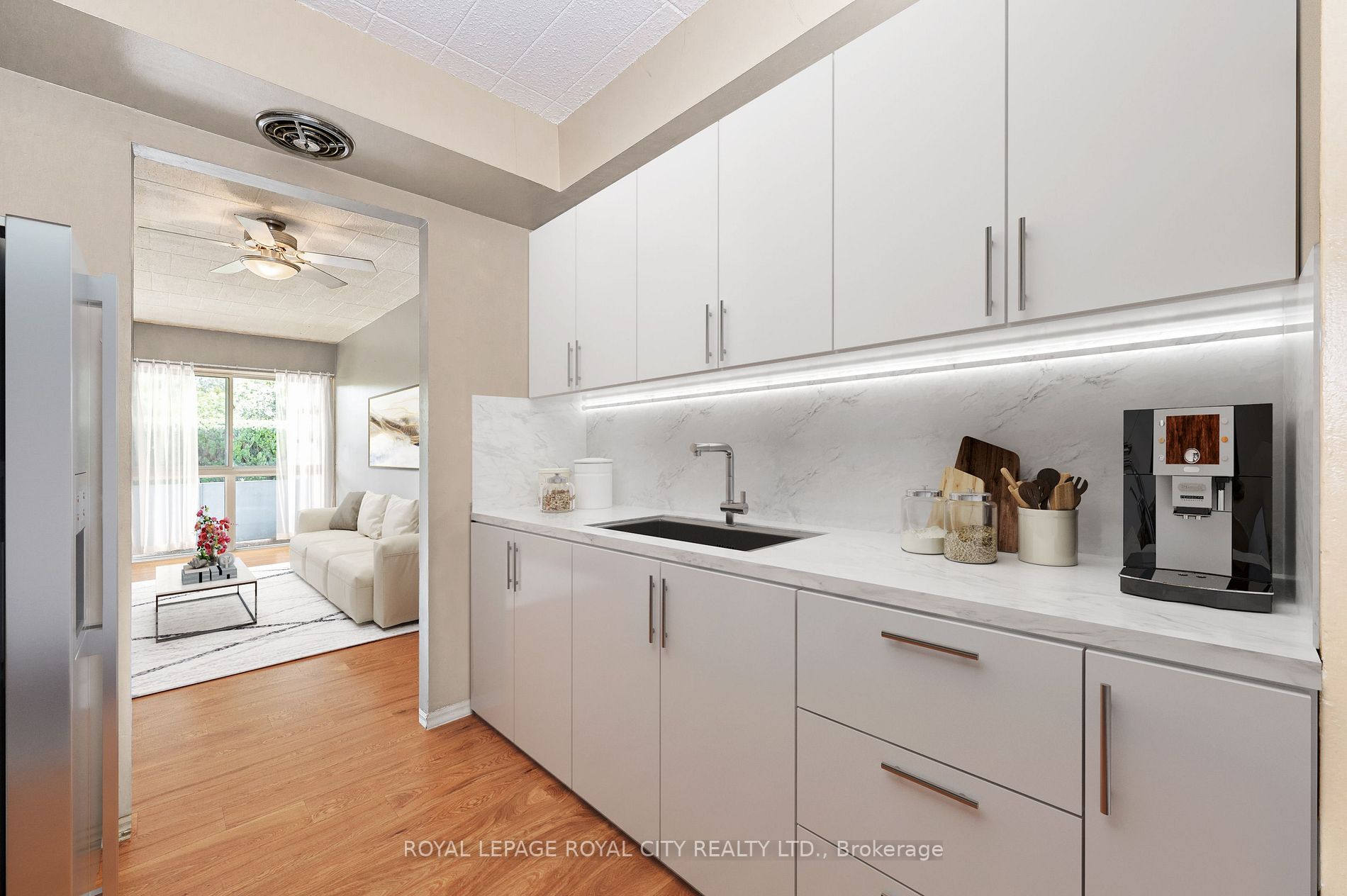 105 Conroy Cres, #103