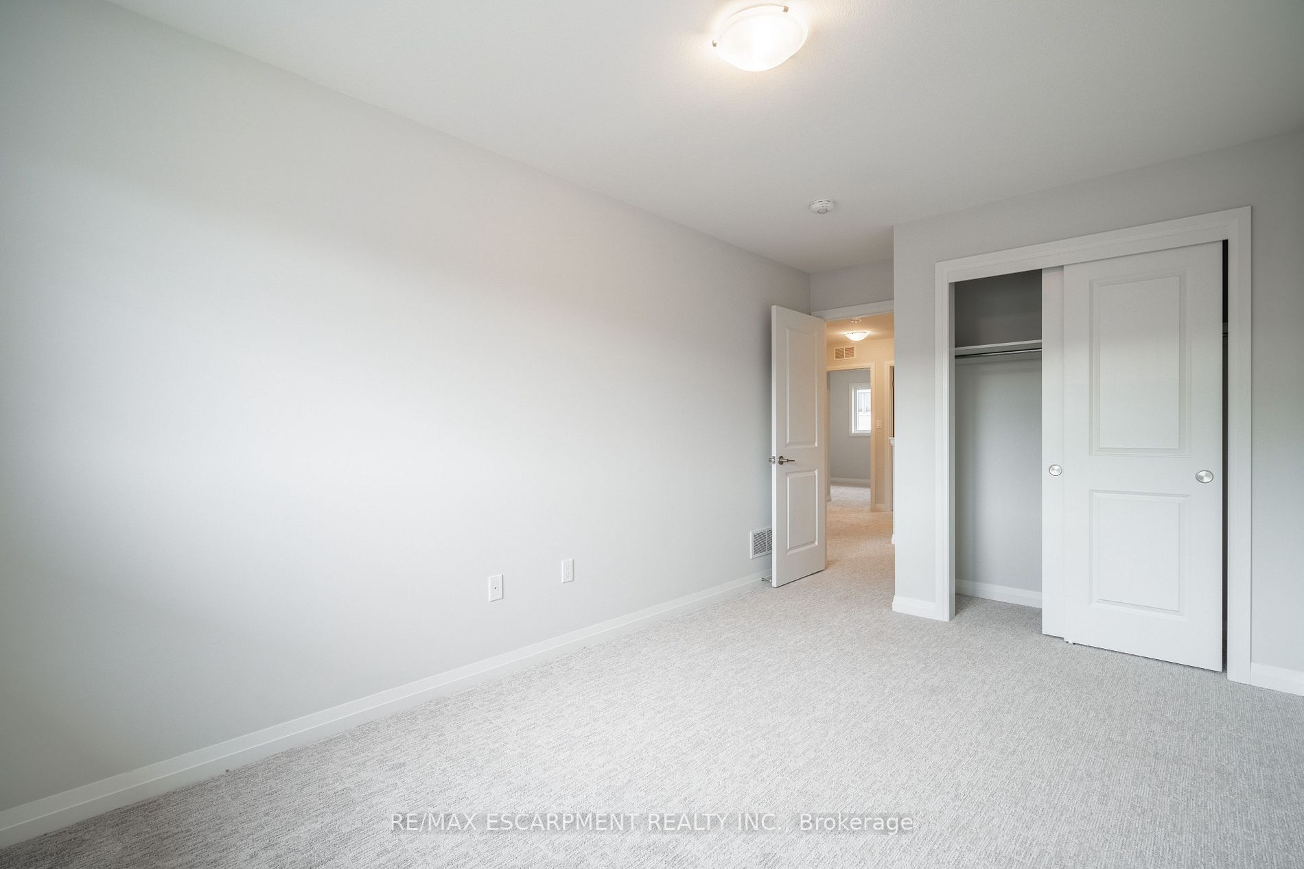 4552 PORTAGE Road, #49