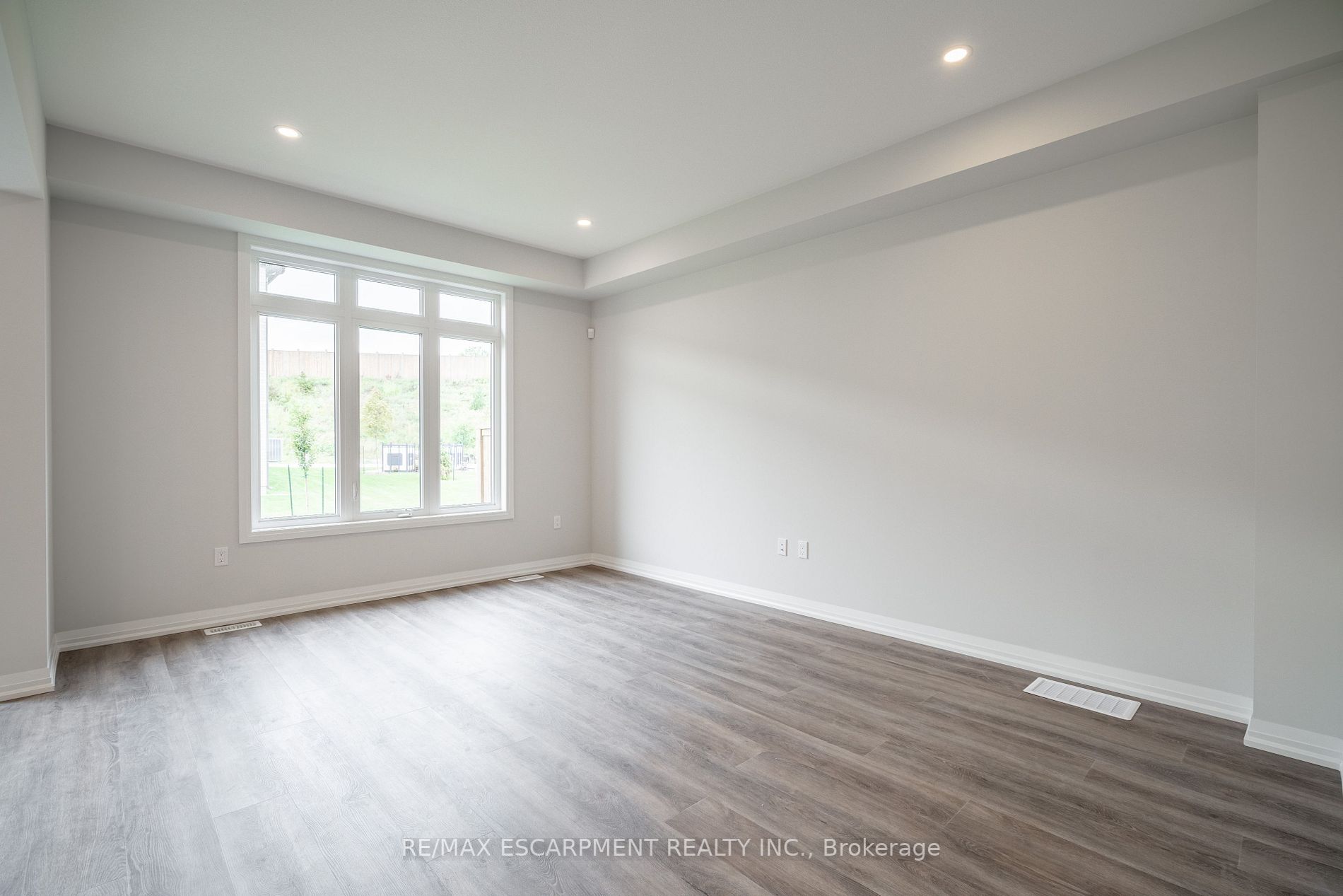 4552 PORTAGE Road, #49