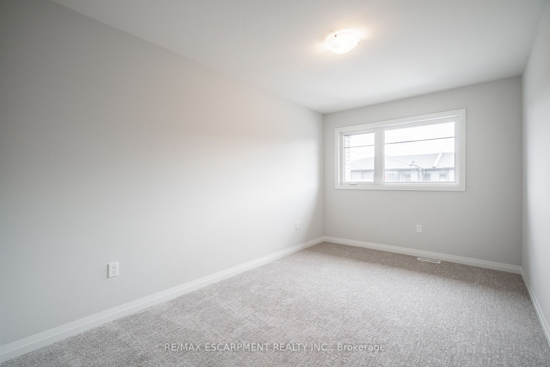 4552 PORTAGE Road, #49