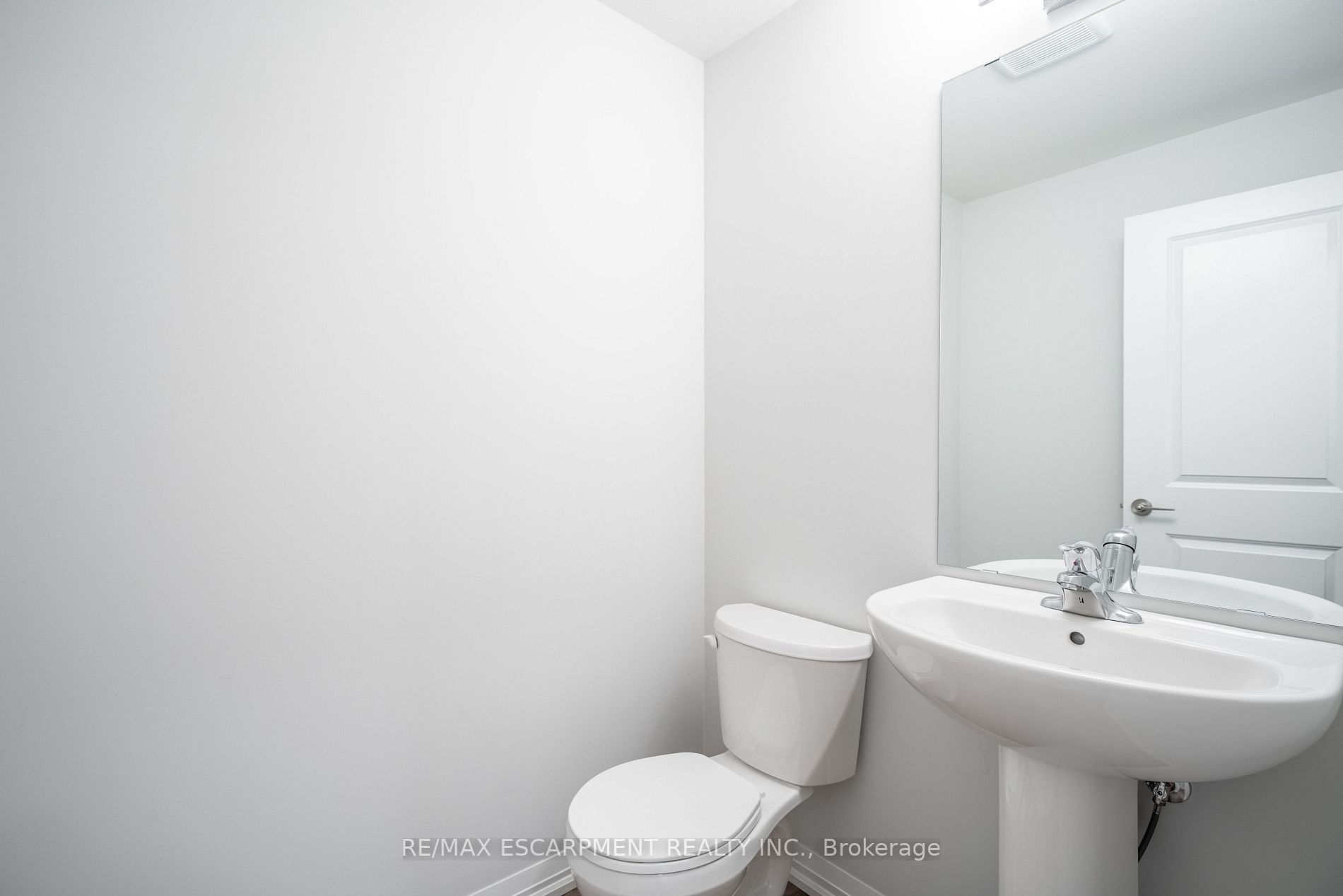 4552 PORTAGE Road, #49