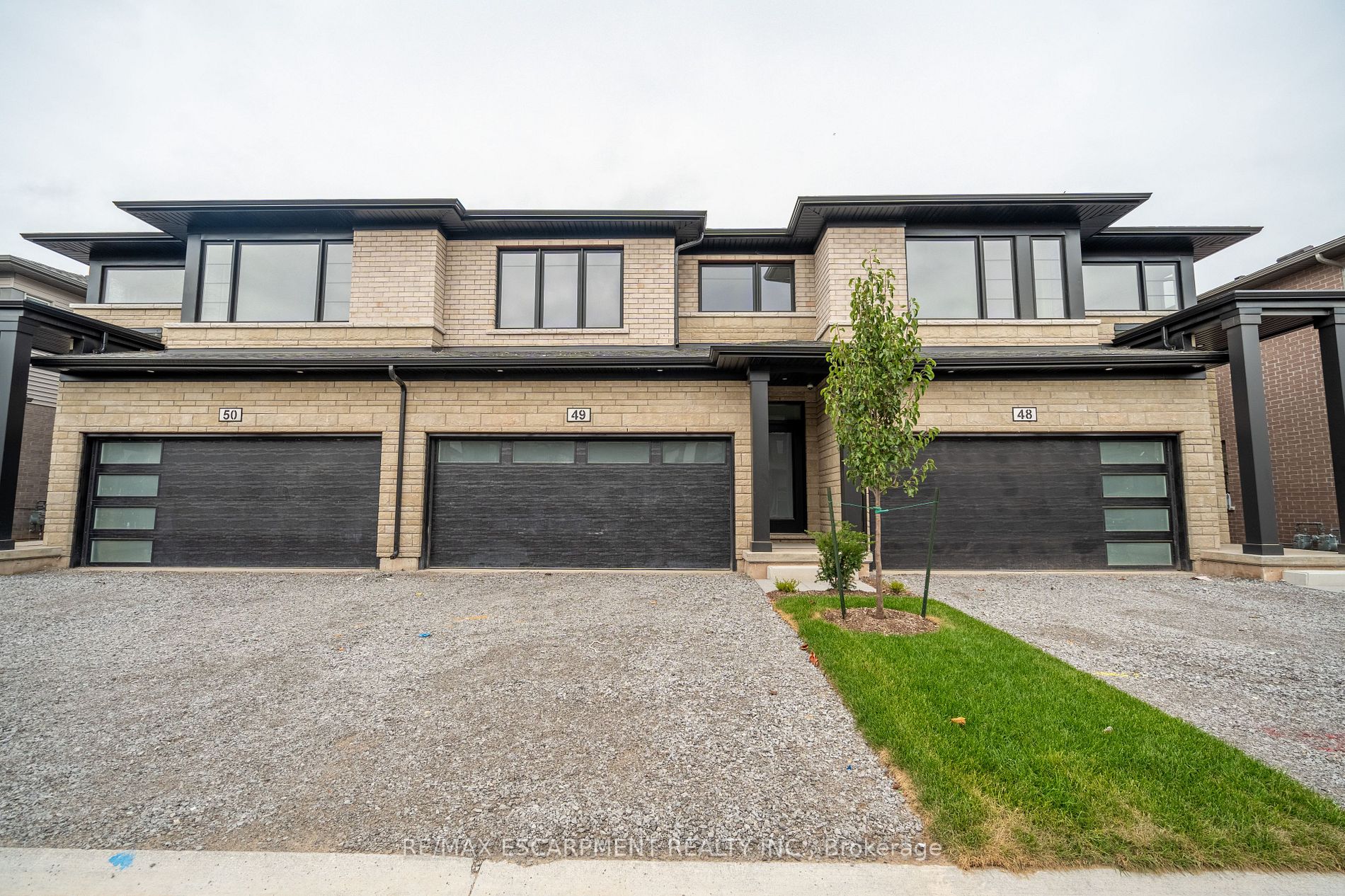 4552 Portage Rd, #49
