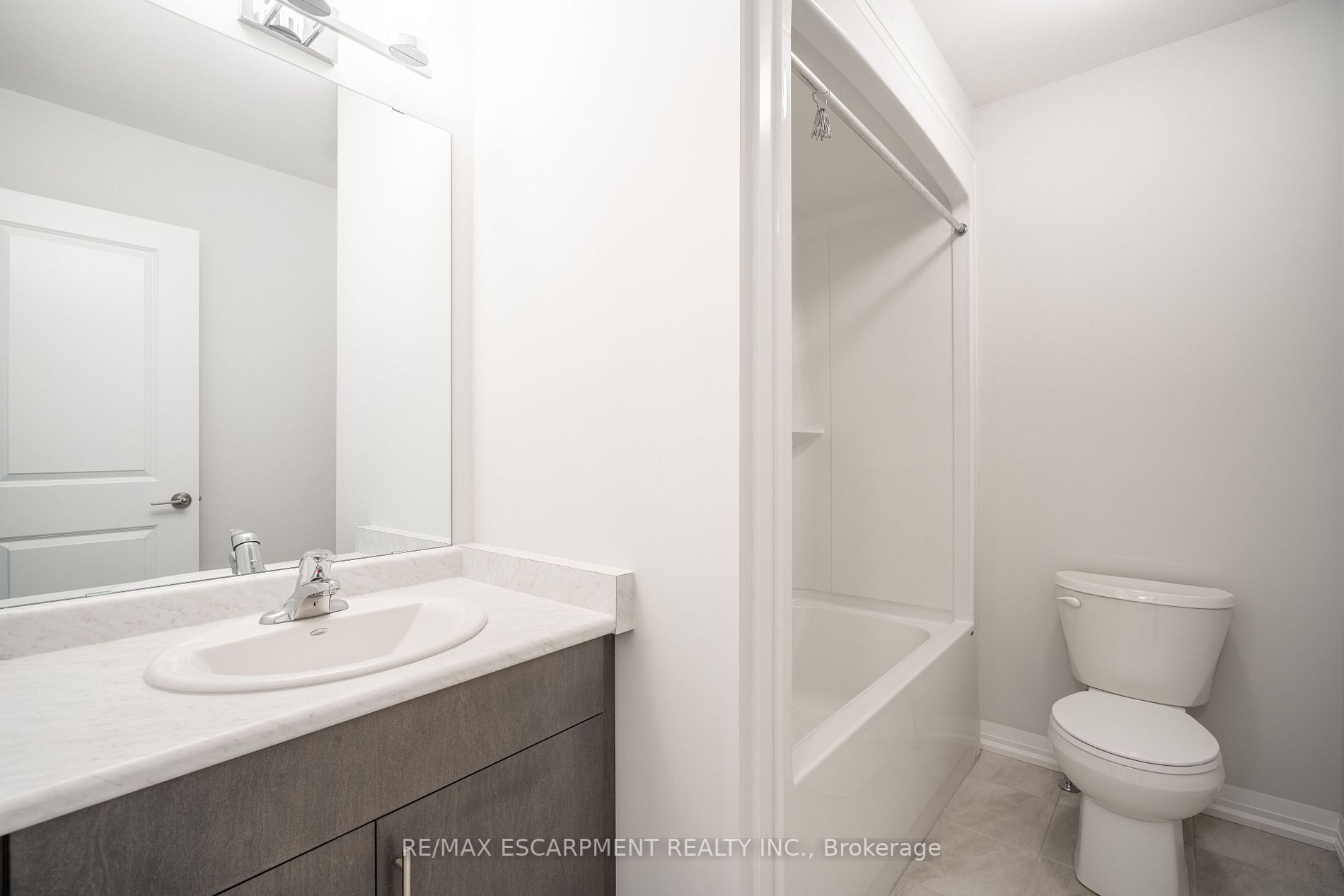 4552 PORTAGE Road, #49