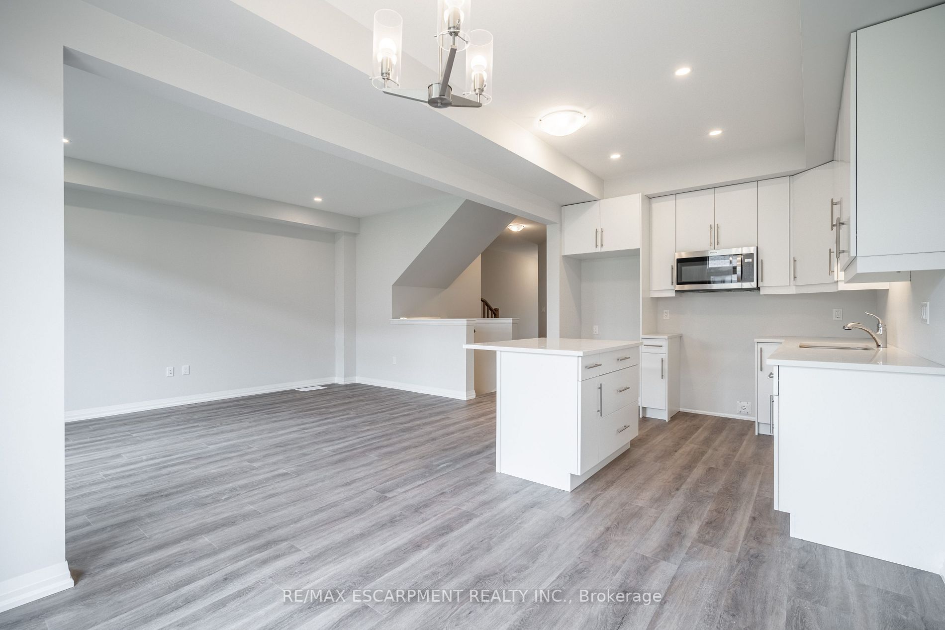 4552 PORTAGE Road, #49