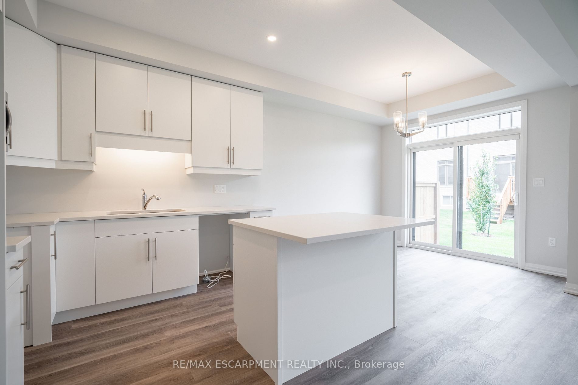 4552 PORTAGE Road, #49
