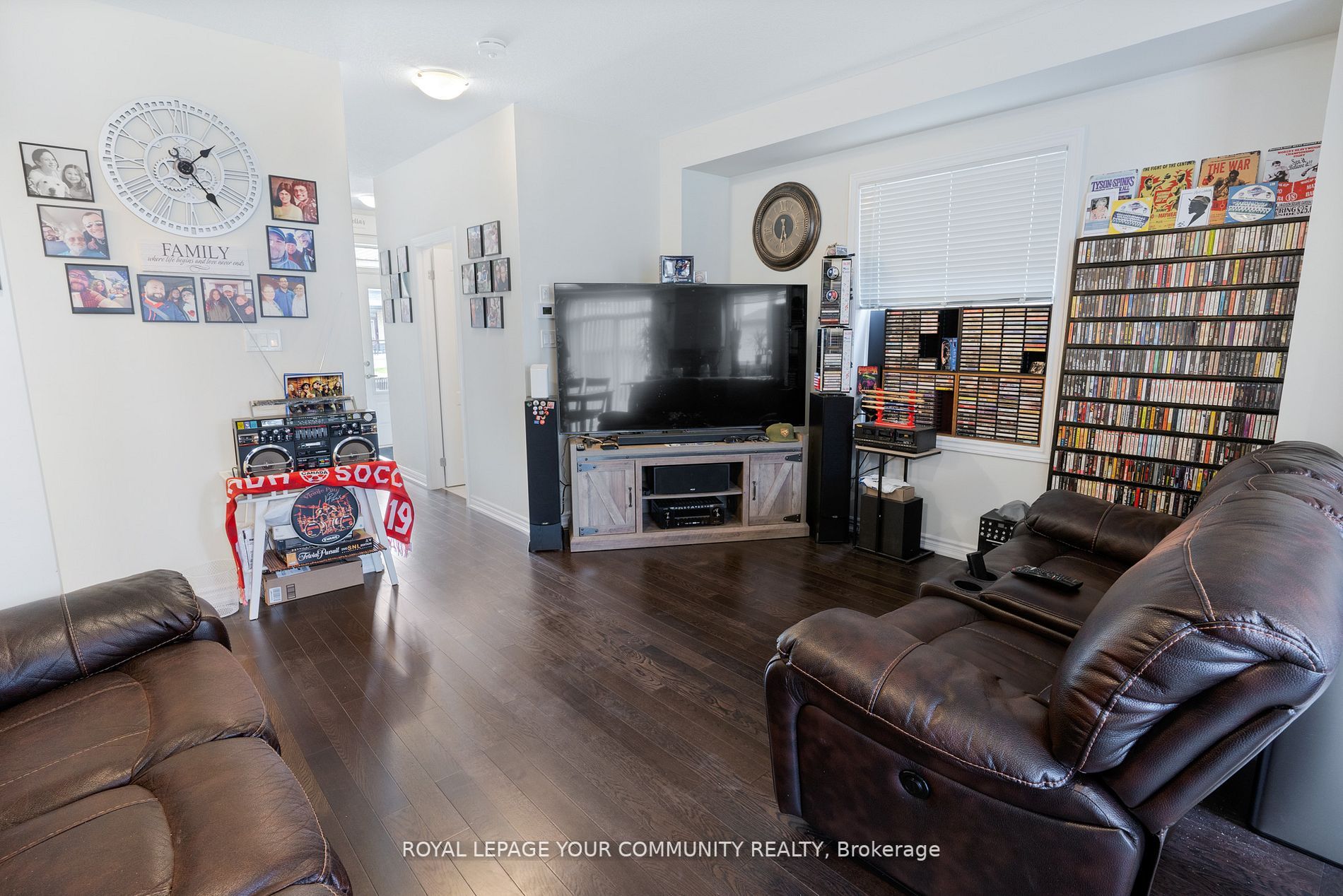 20 Amos Ave
