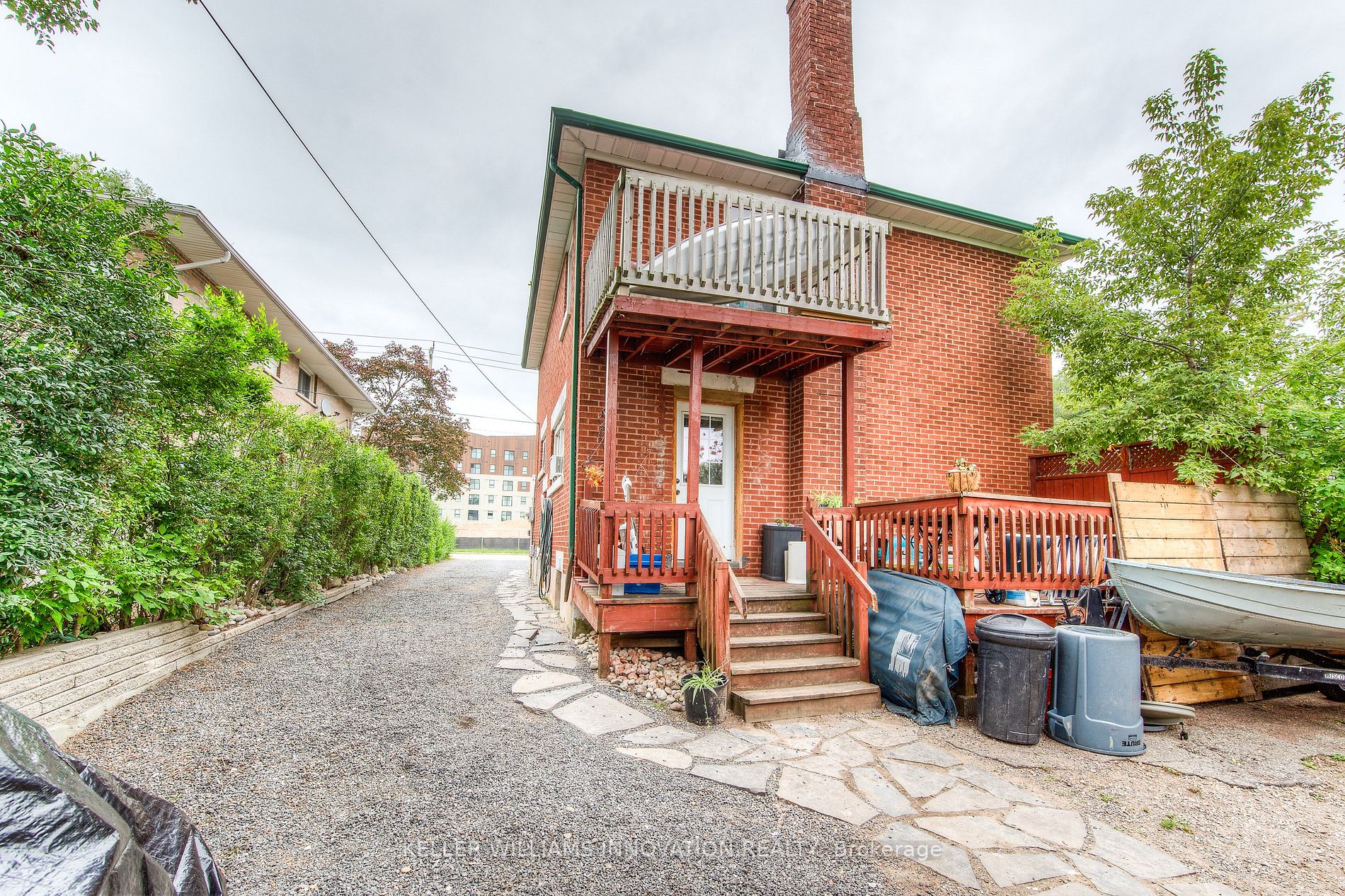 54 Franklin Street S