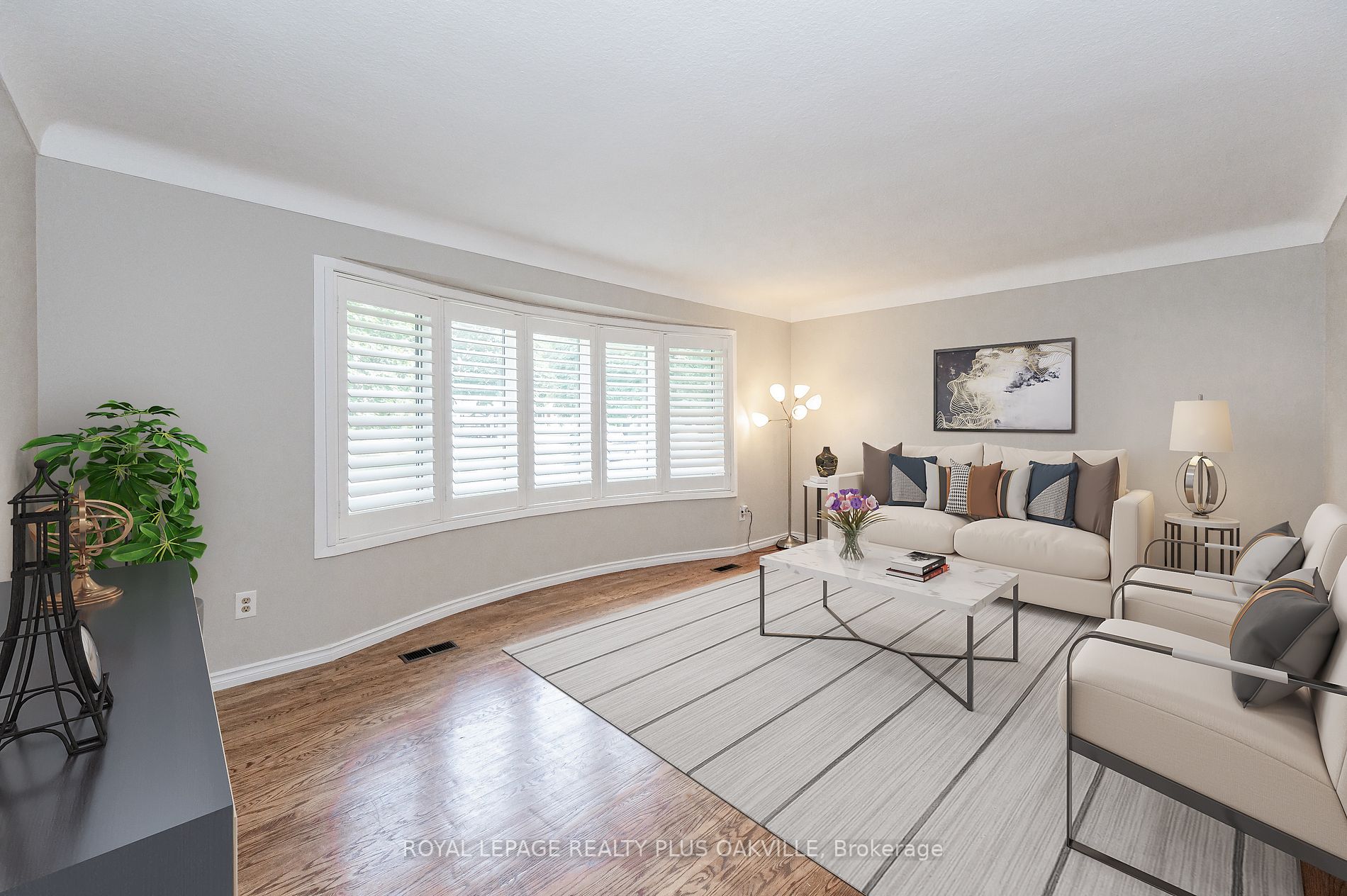 11 Viking Dr