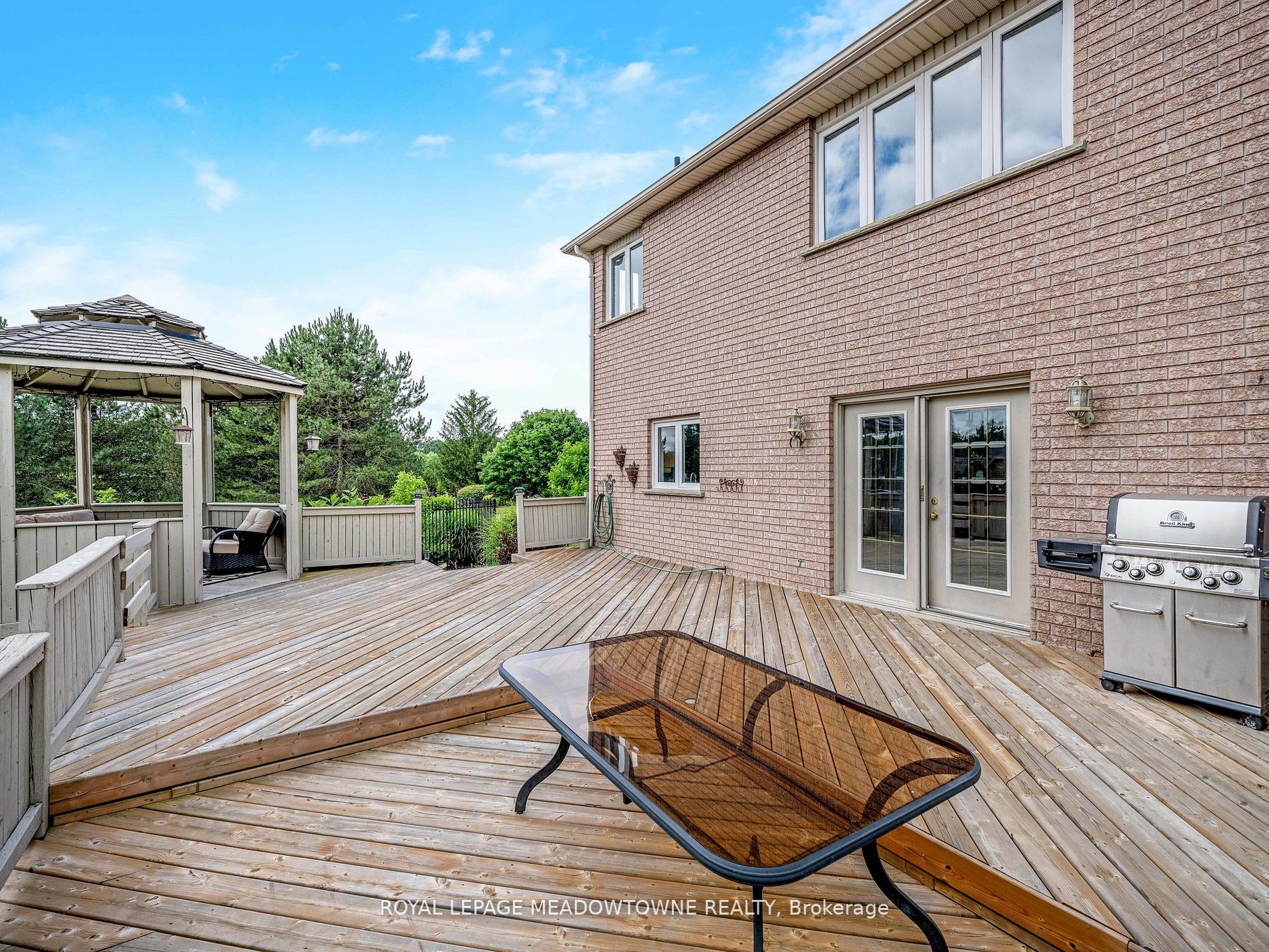 9 Palomino Dr
