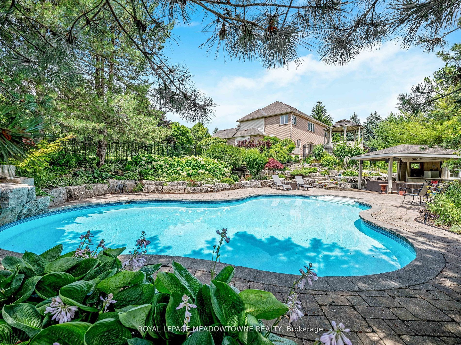 9 Palomino Dr
