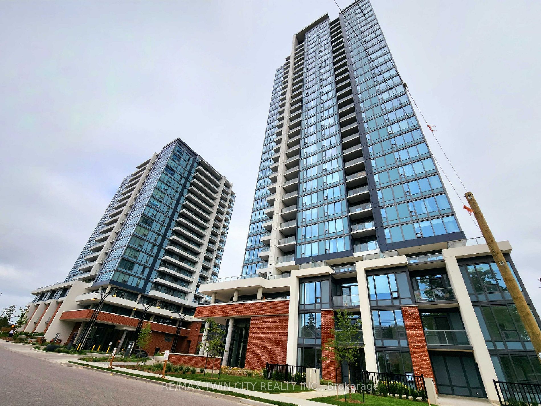 15 Wellington St, #501