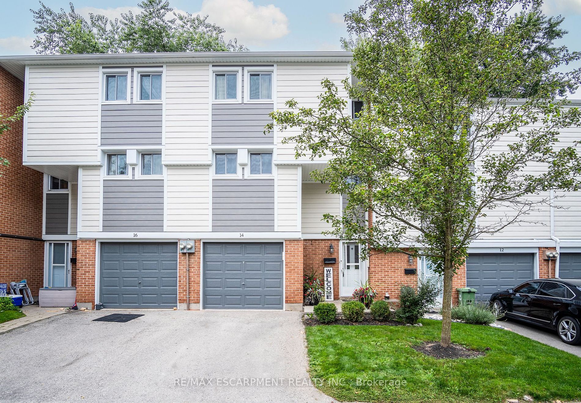 14 Carolin Crt W, #117