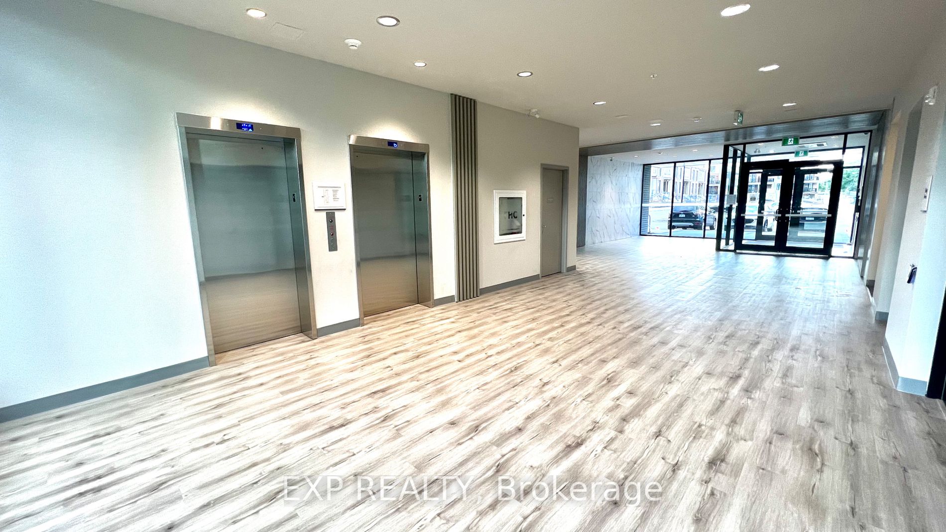 103 Roger St, #415